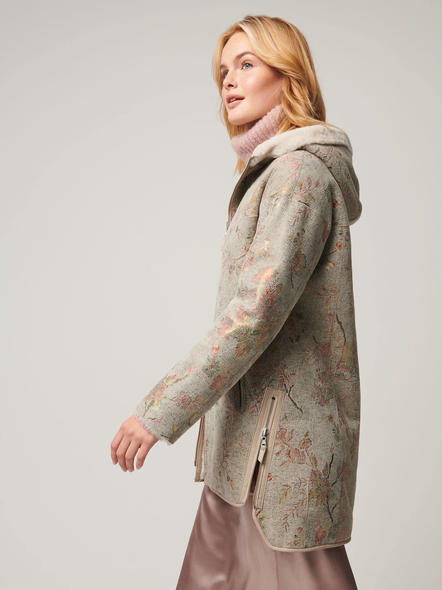 Breanne Reversible Hooded Sheepskin Coat - XNAUWBI