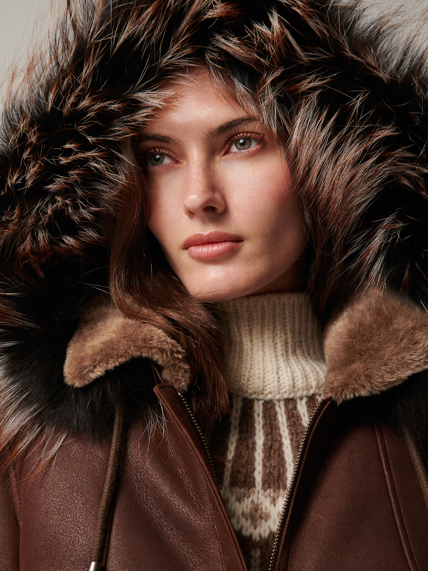 Paula Hooded Sheepskin Coat - XNAUWBI
