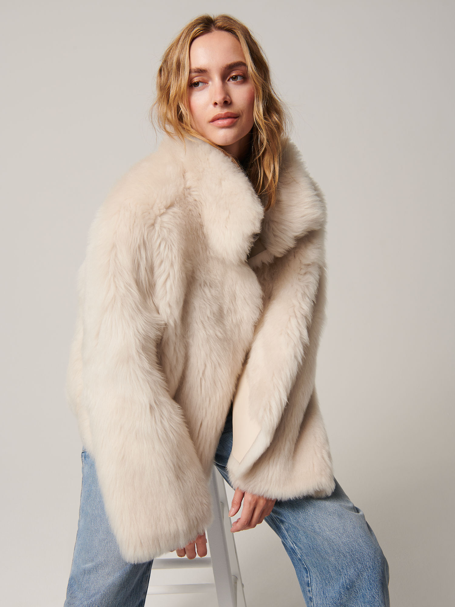 Kylie Reversible Sheepskin Jacket - XNAUWBI