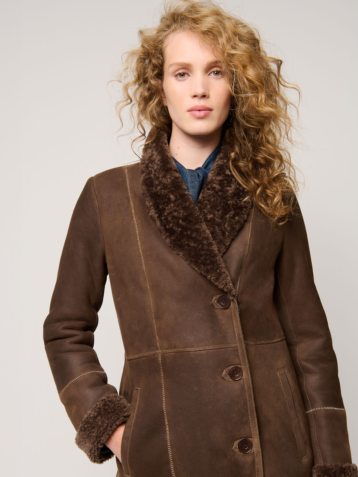 Brooke Curly Sheepskin Coat - XNAUWBI