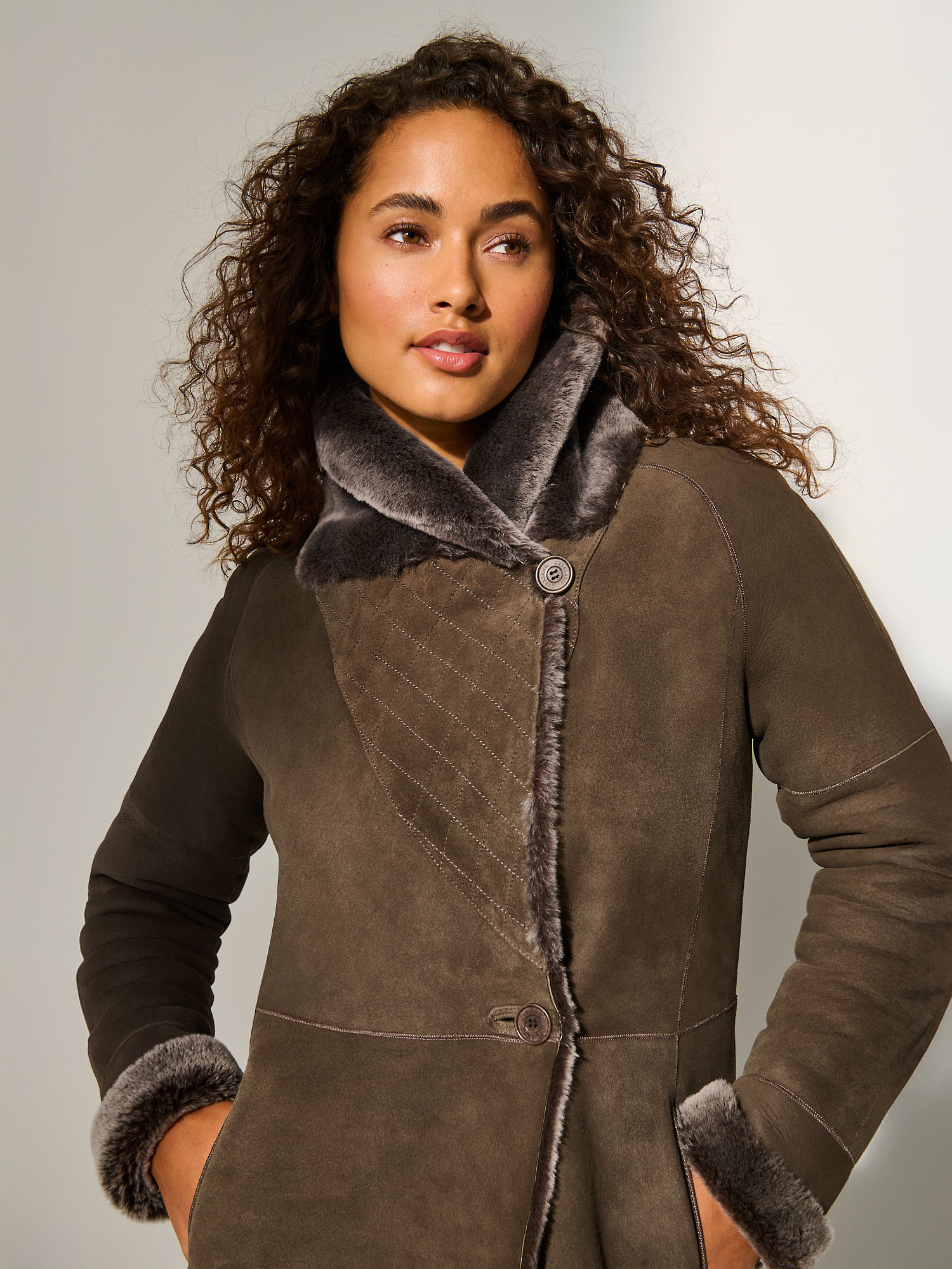 Nicole Sheepskin Coat - XNAUWBI