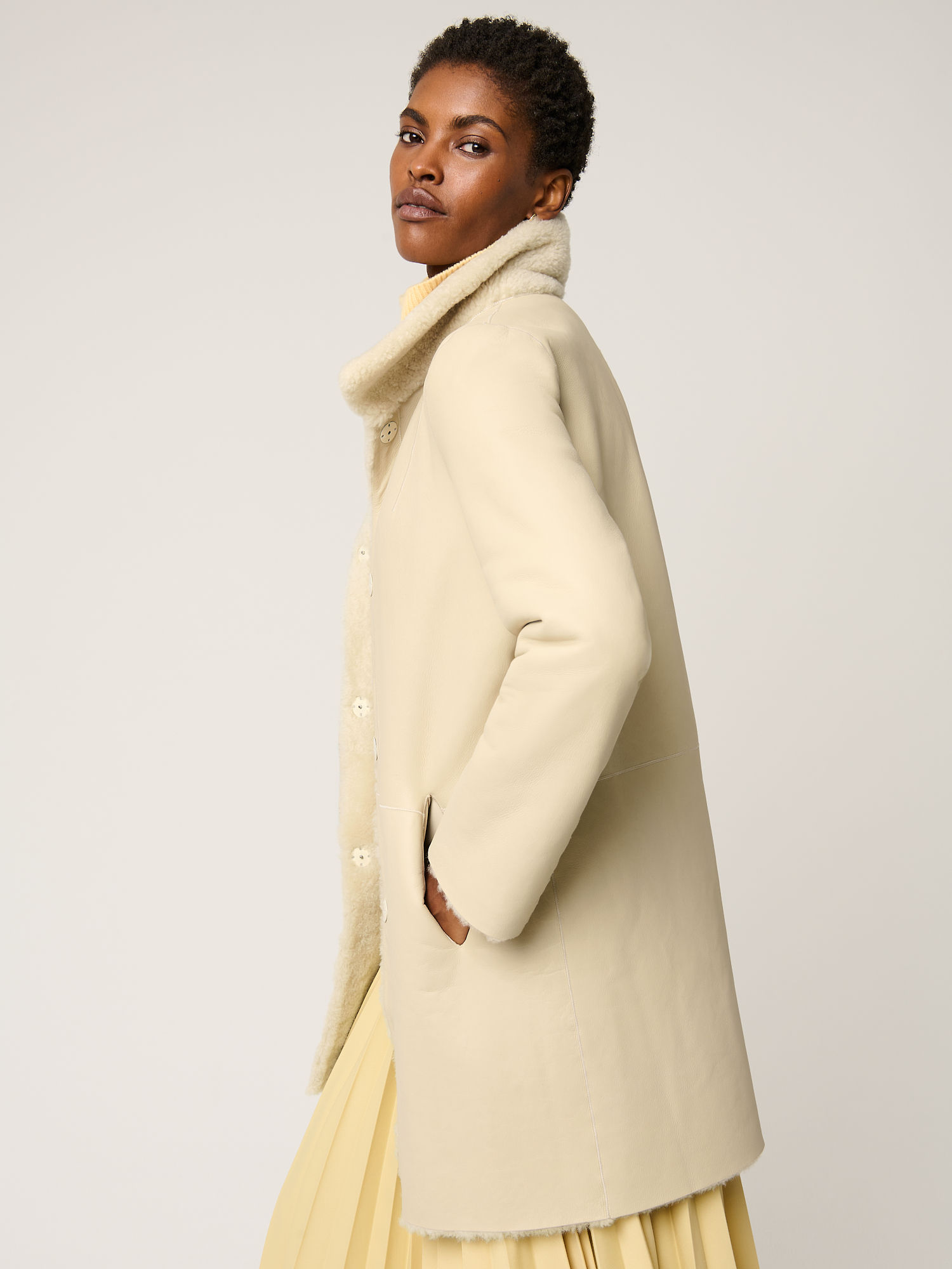Carmen Reversible Curly Sheepskin Coat - XNAUWBI