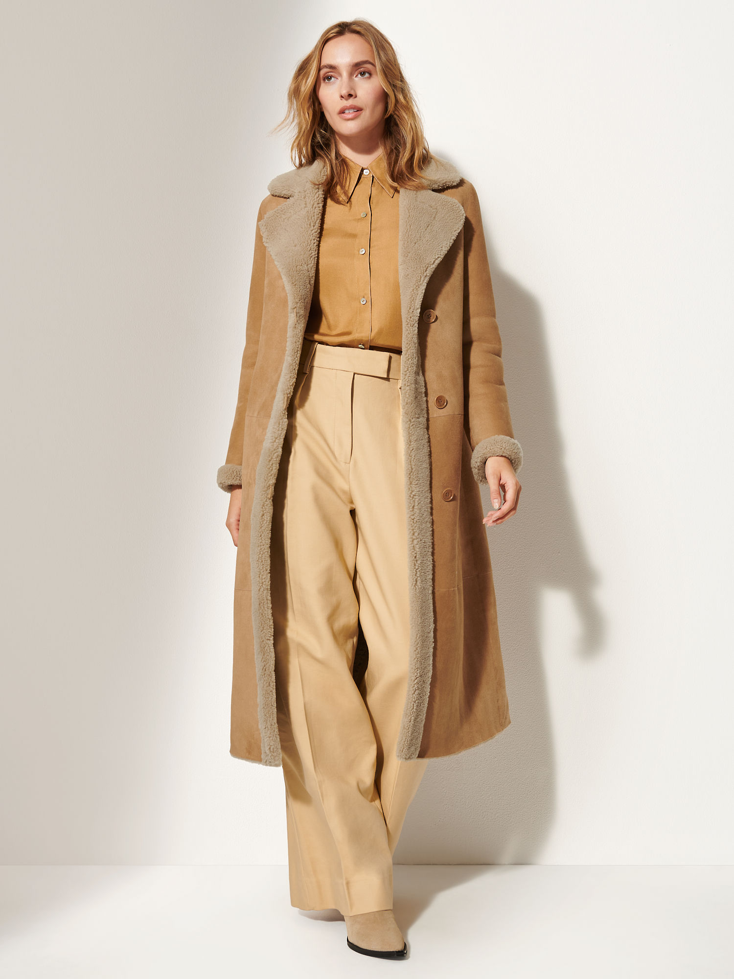 Isabella Reversible Sheepskin Coat - XNAUWBI