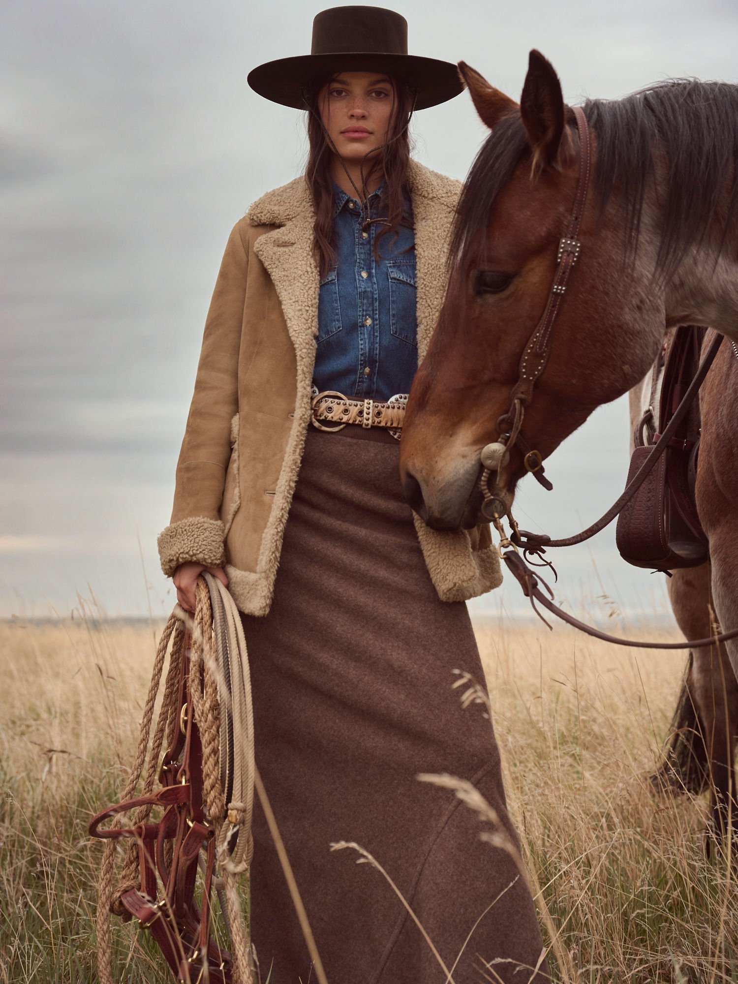 Jackie Curly Sheepskin Coat - XNAUWBI