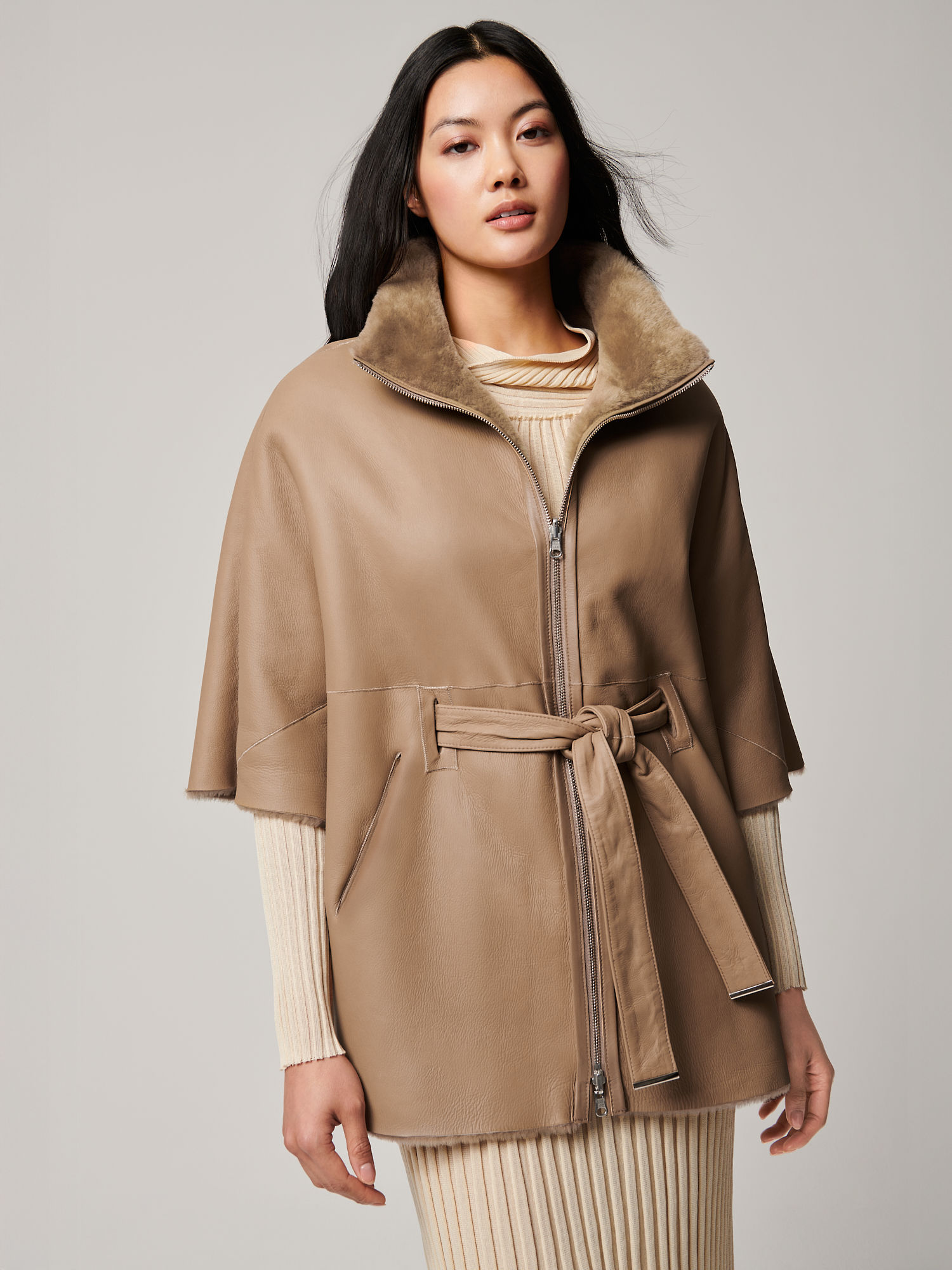 Jasmine Reversible Sheepskin Cape - XNAUWBI