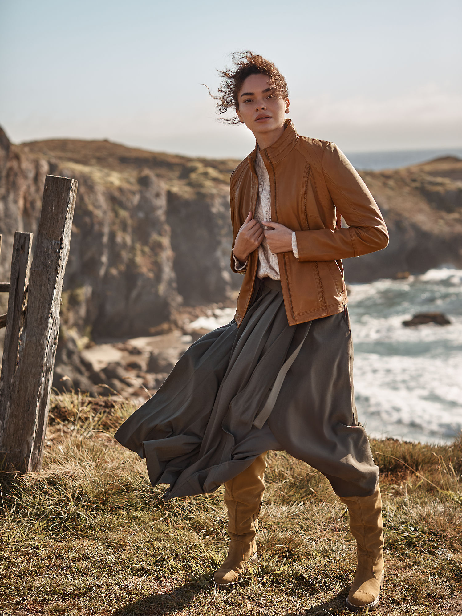 Azura Leather Jacket - XNAUWBI