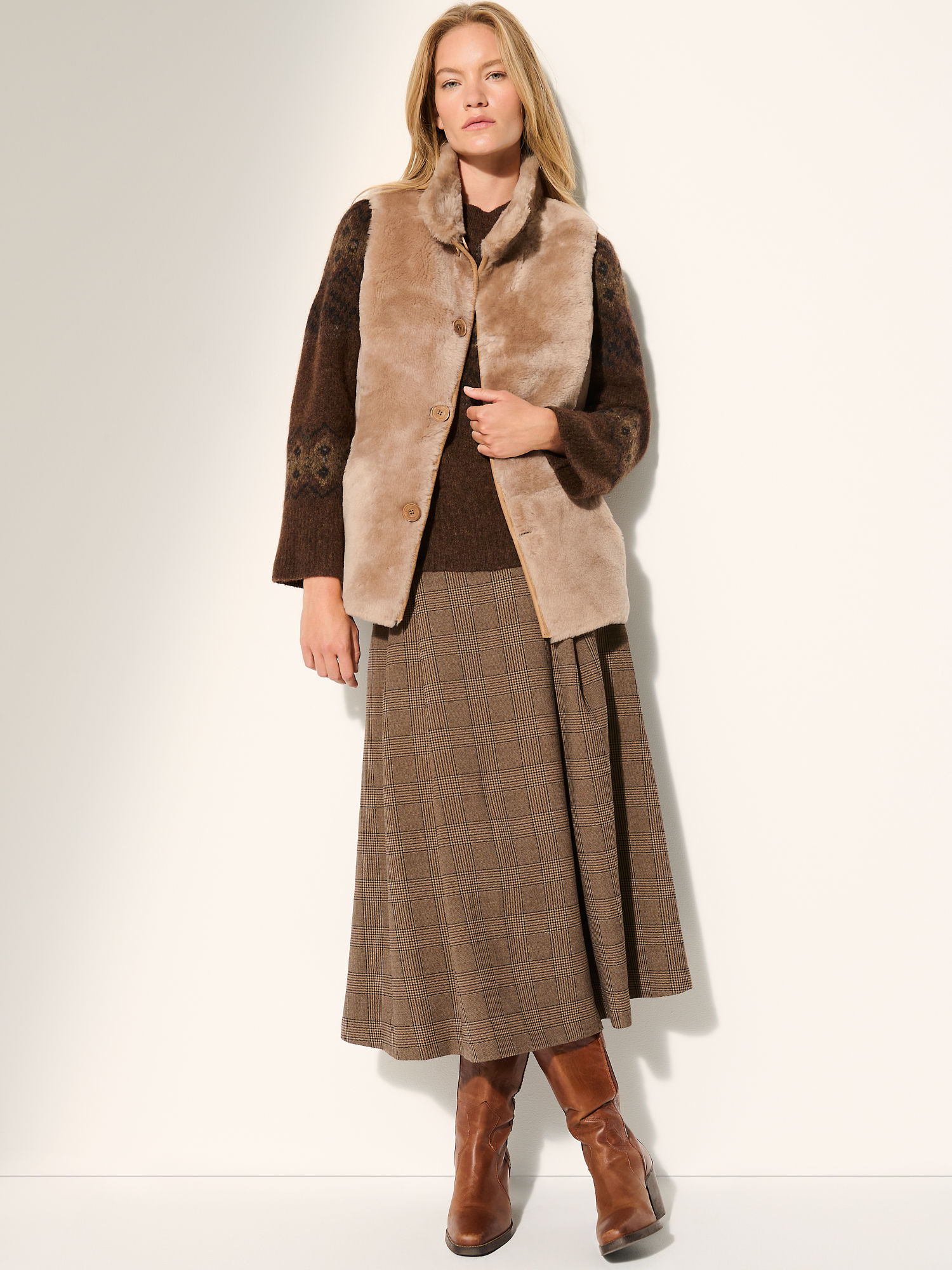 Robin Reversible Sheepskin Vest - XNAUWBI