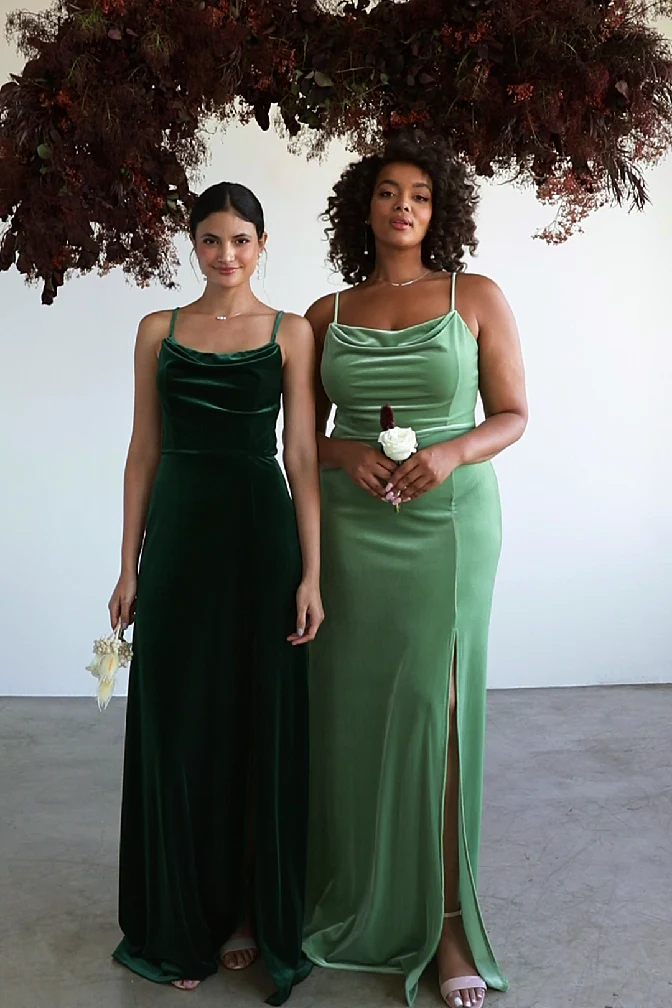 Velvet Emerald Dress - XNAUWBI