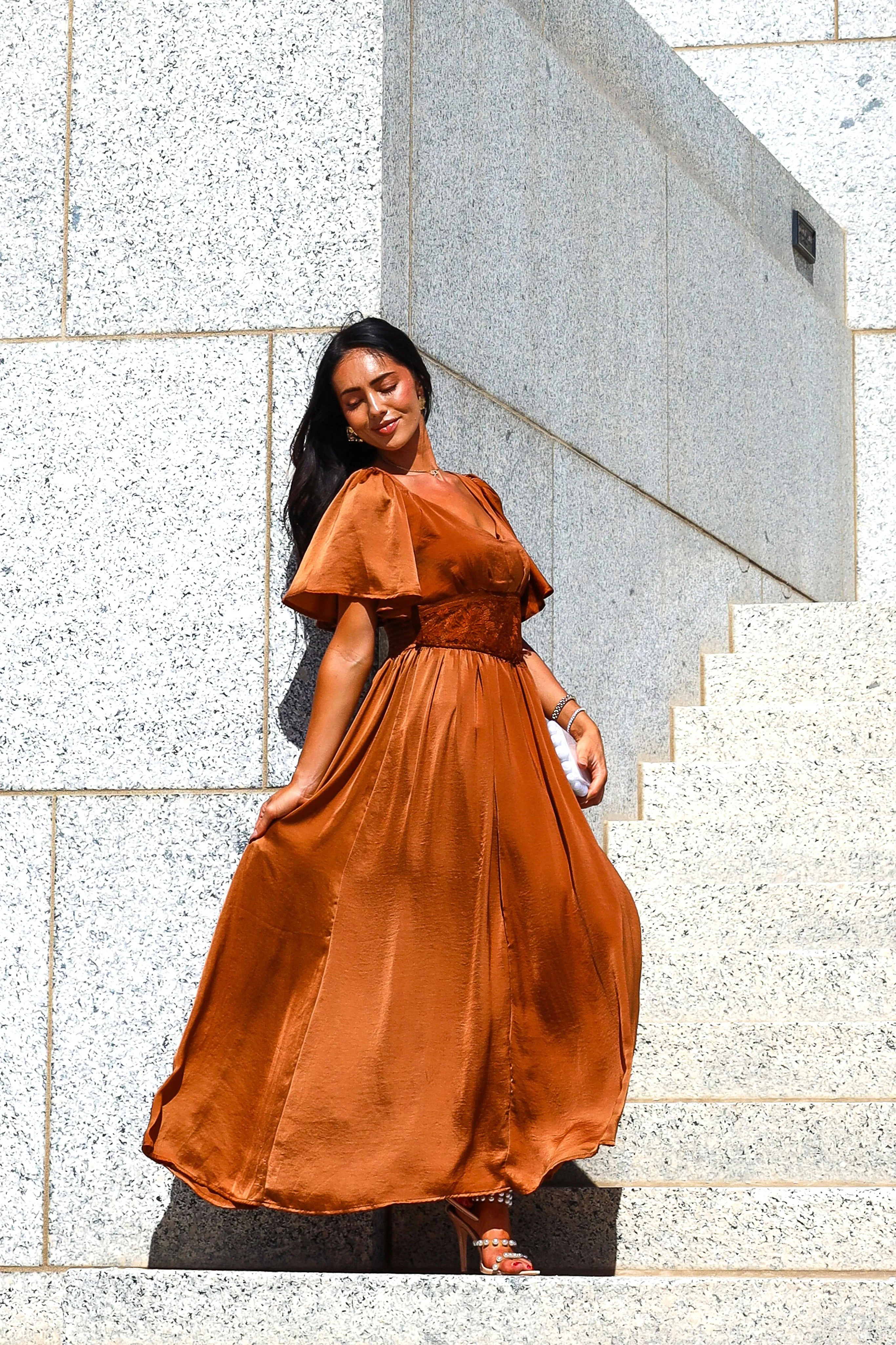 The Kendria Sepia Dresses - XNAUWBI