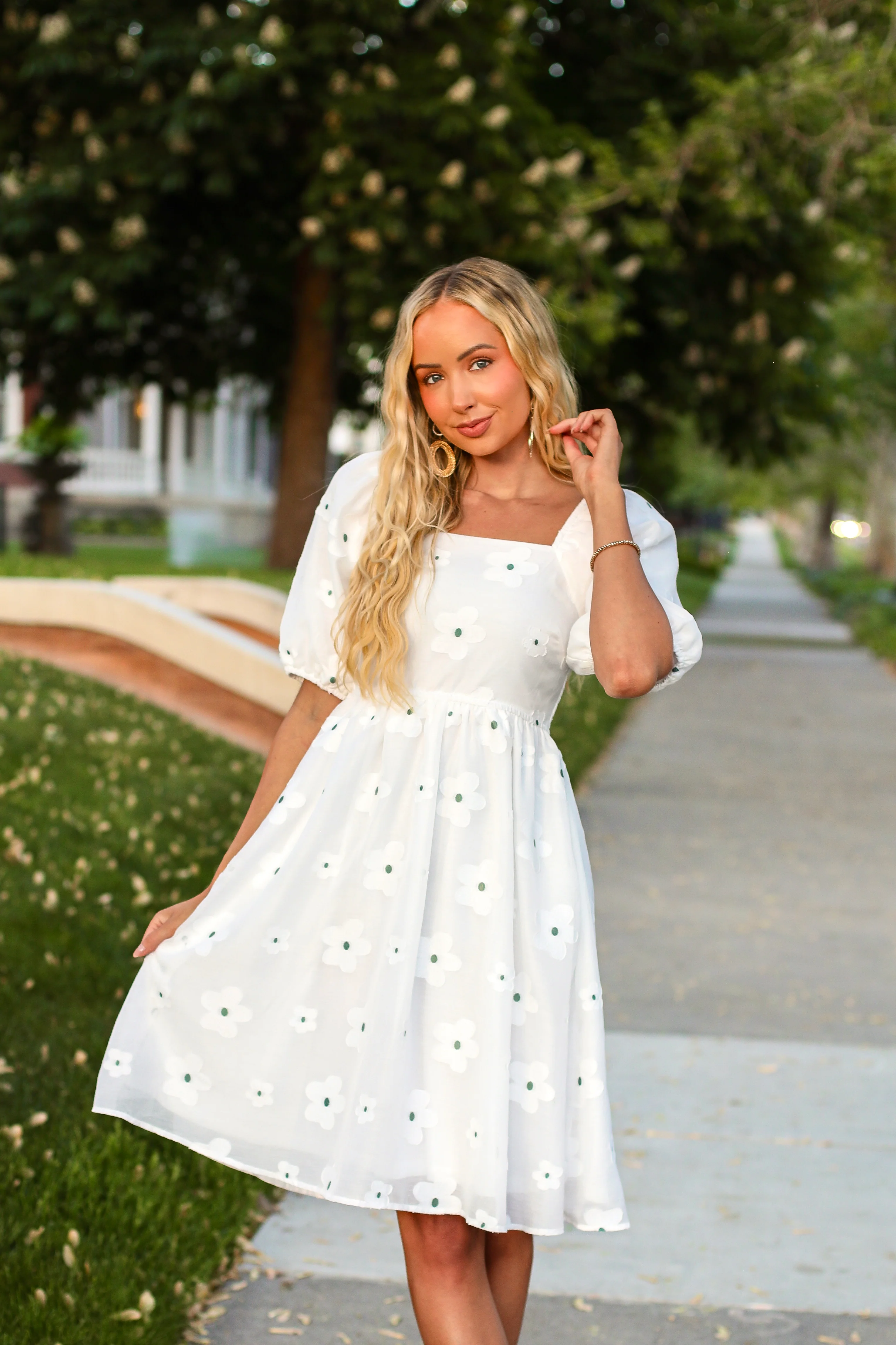 The Jaceline Ivory Floral Dresses - XNAUWBI