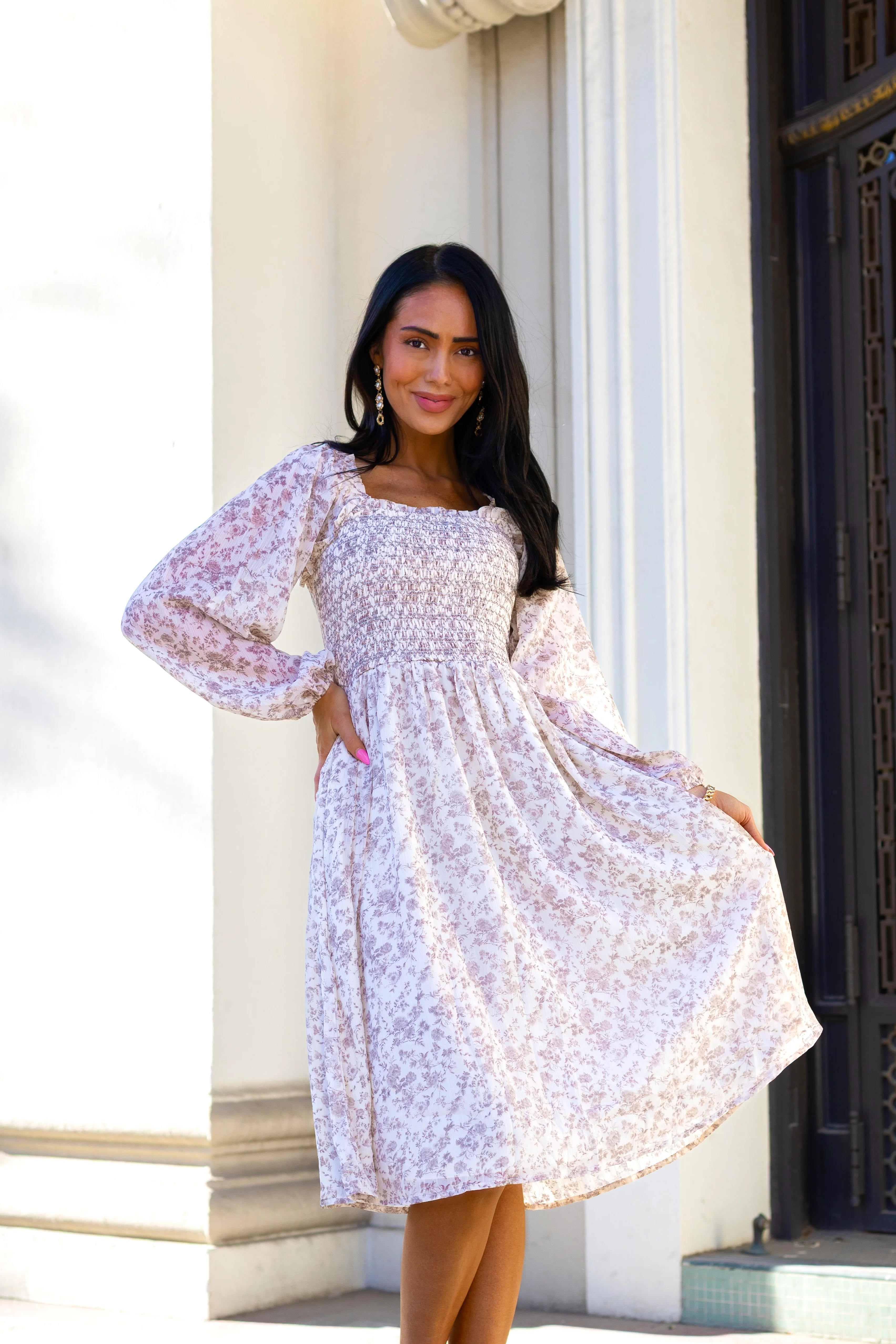 The Audrey Cream/Taupe Floral Dresses - XNAUWBI