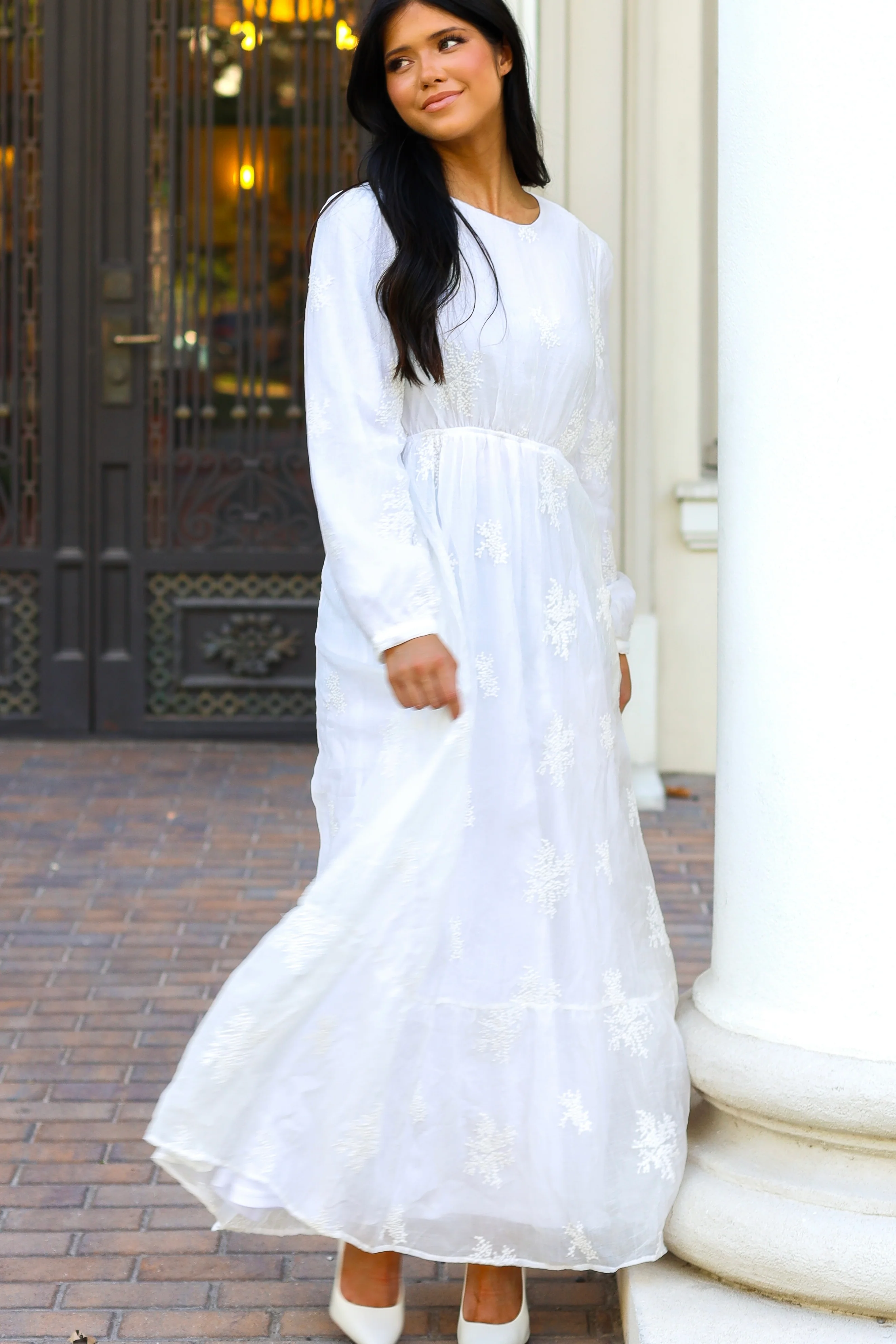 The Adea White Dresses - XNAUWBI