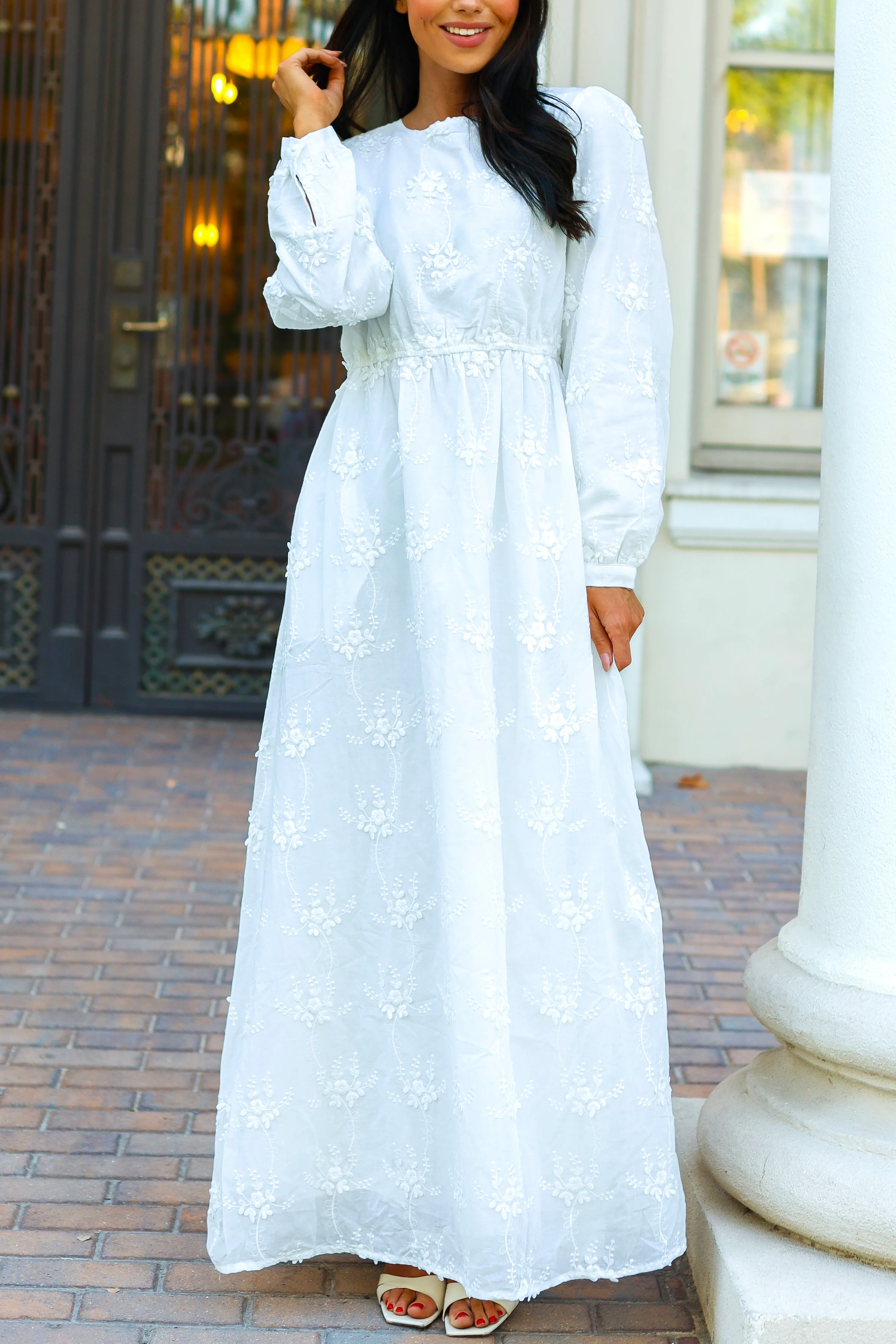 The Calandra Ivory Eyelet Dresses - XNAUWBI