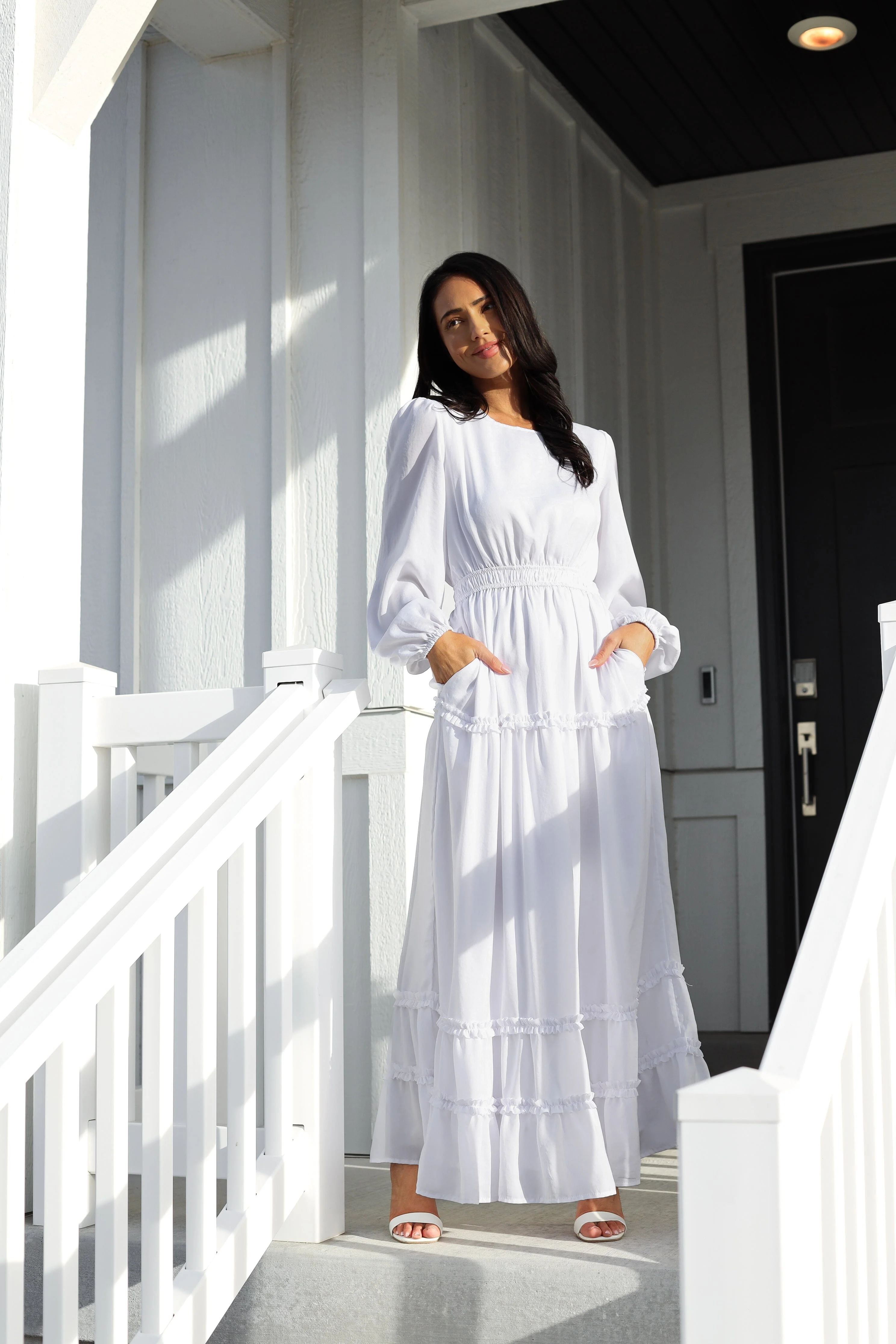 The Arwin White Dresses - XNAUWBI