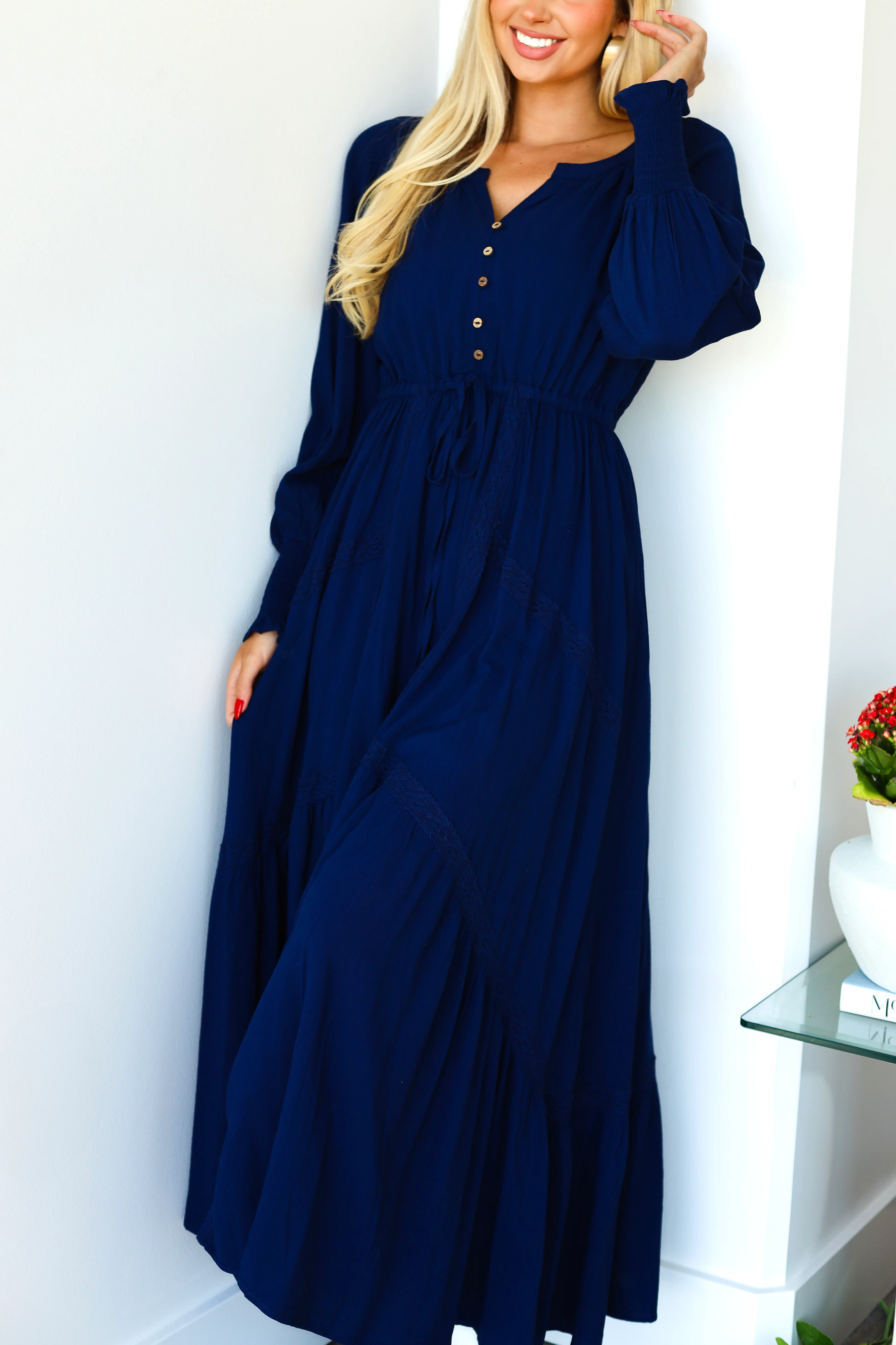 The Mari Navy Dresses - XNAUWBI