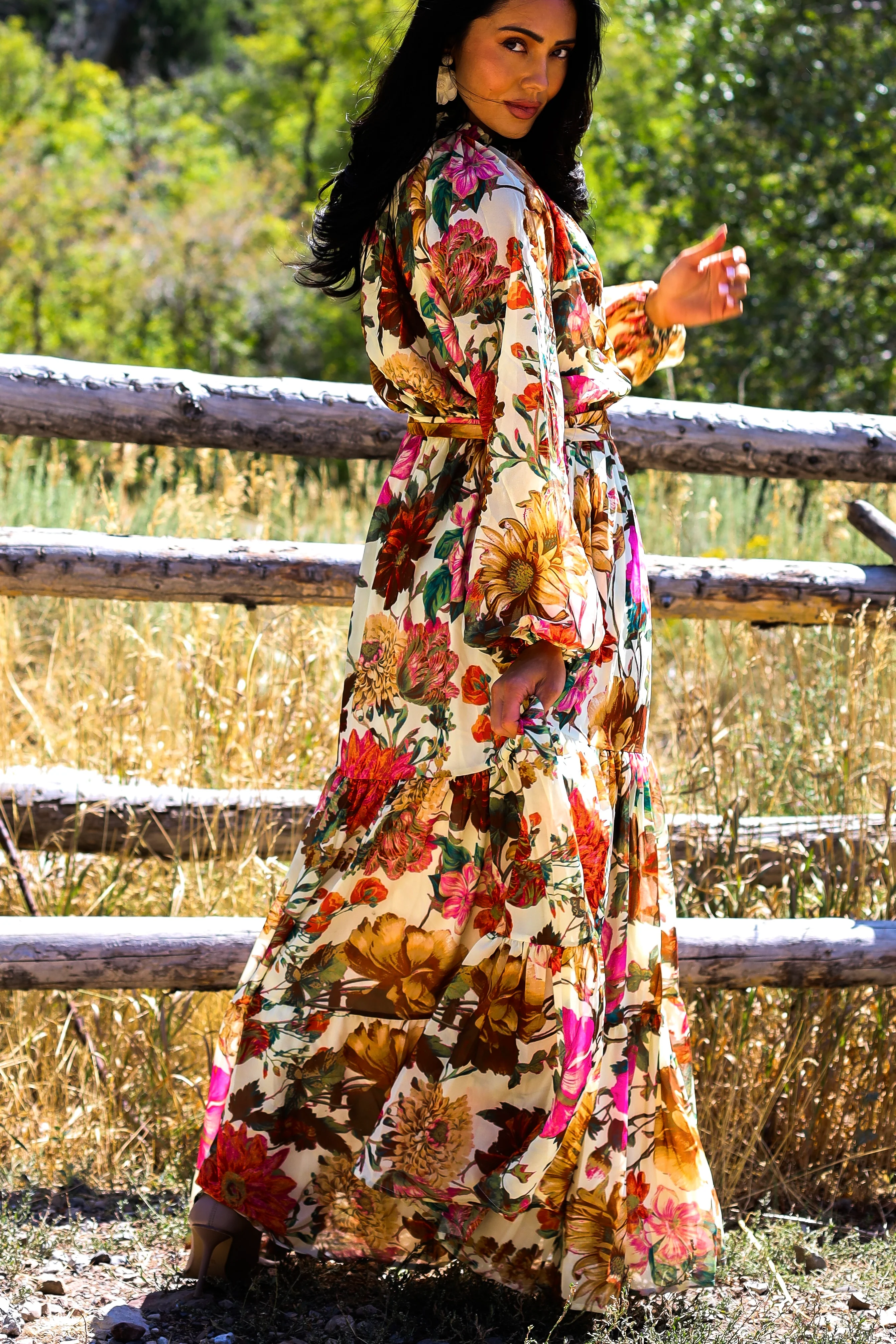 The Halani Cream Floral Dresses - XNAUWBI