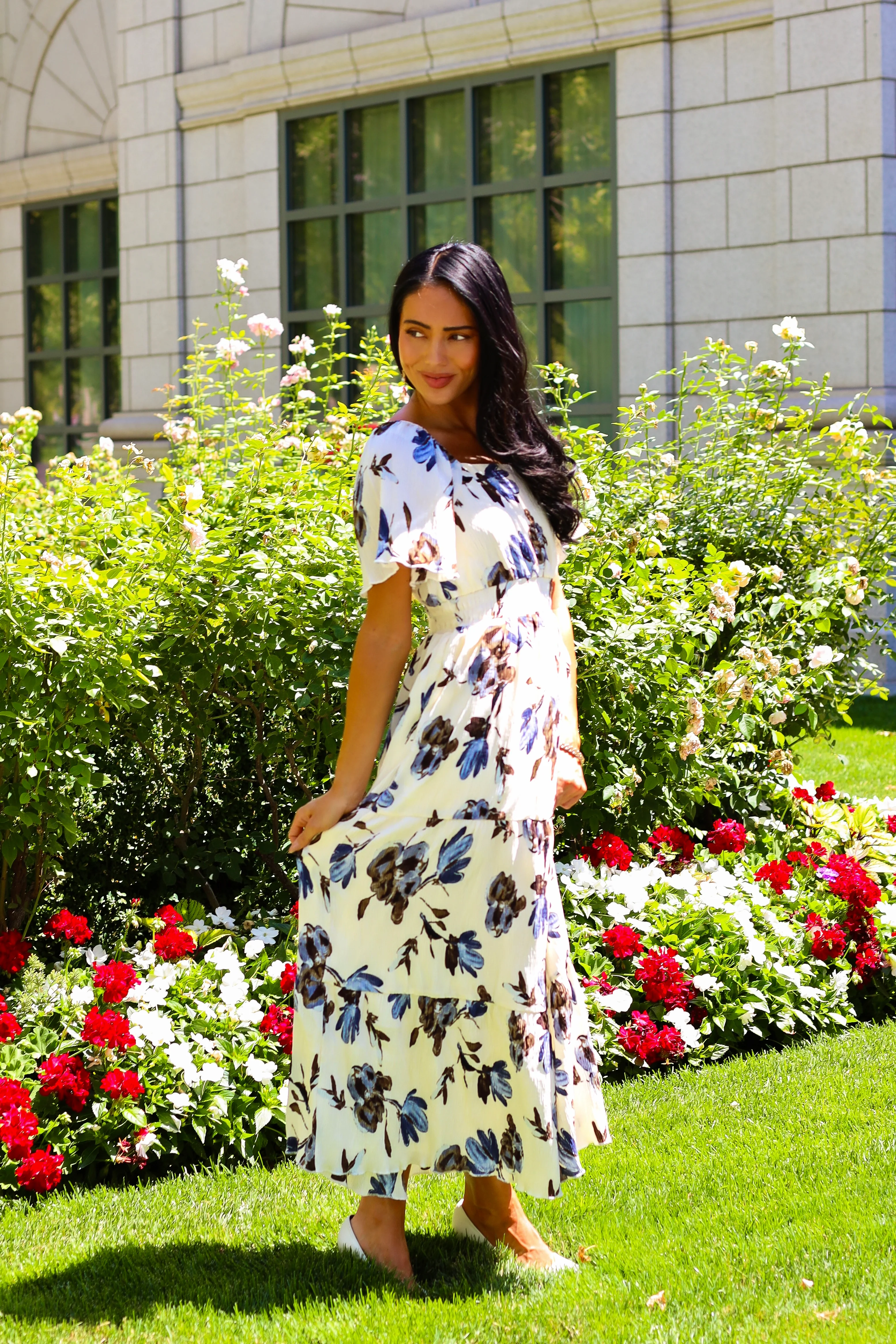 The Darci Ashen Taupe Dresses - XNAUWBI