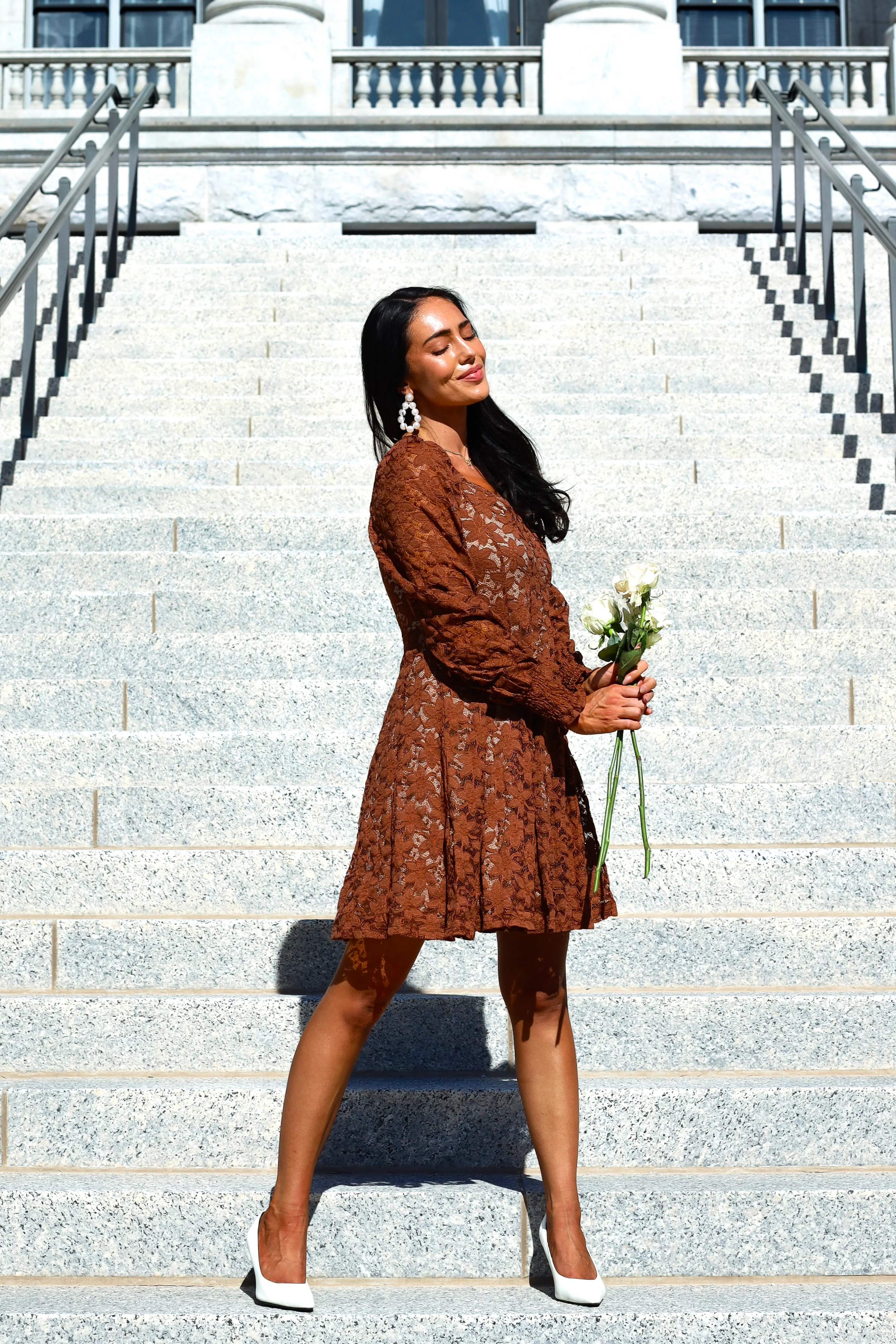 The Amery Mocha Mousse Lace Dresses - XNAUWBI