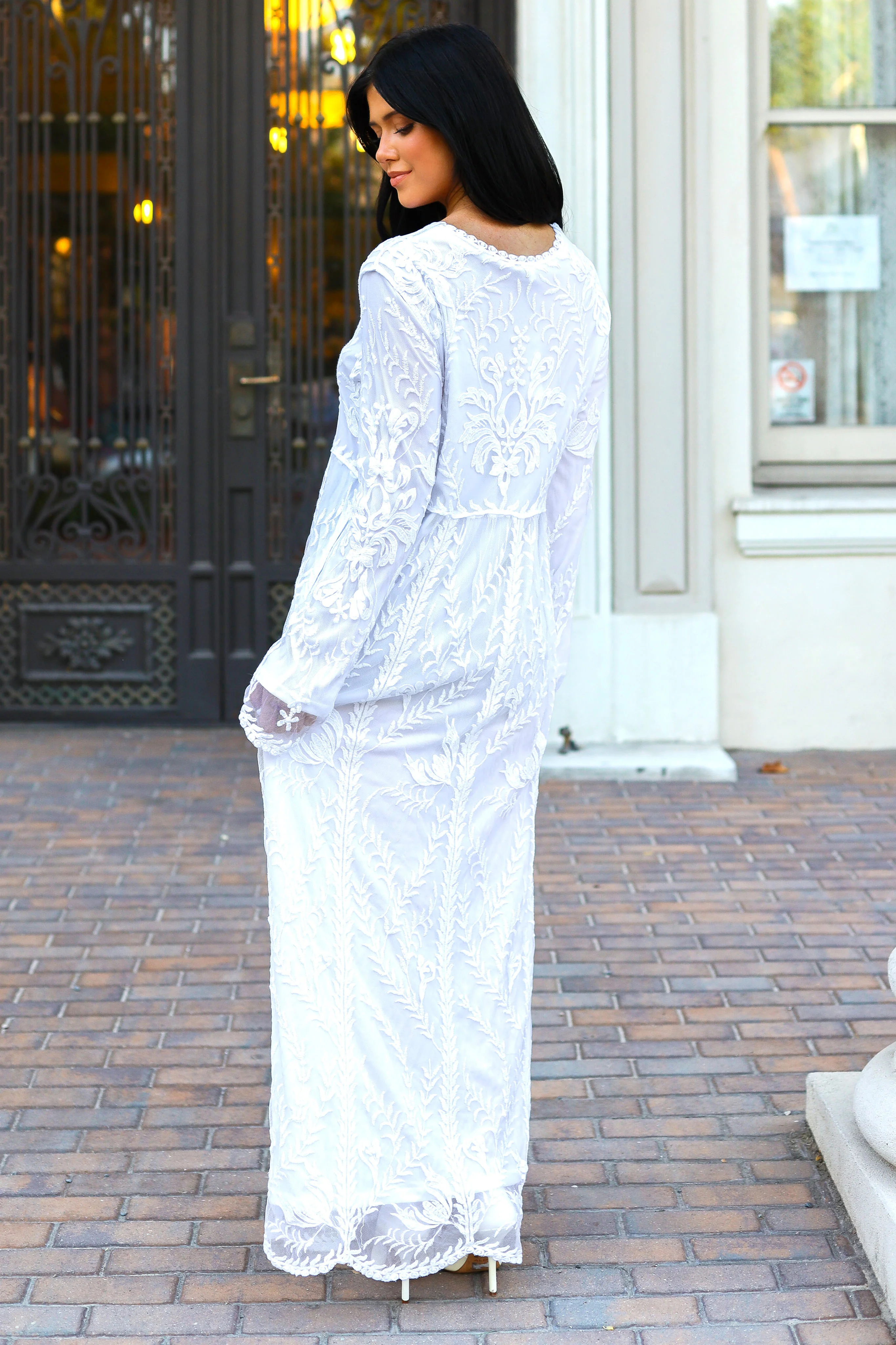 The Prosperity White Lace Dresses - XNAUWBI