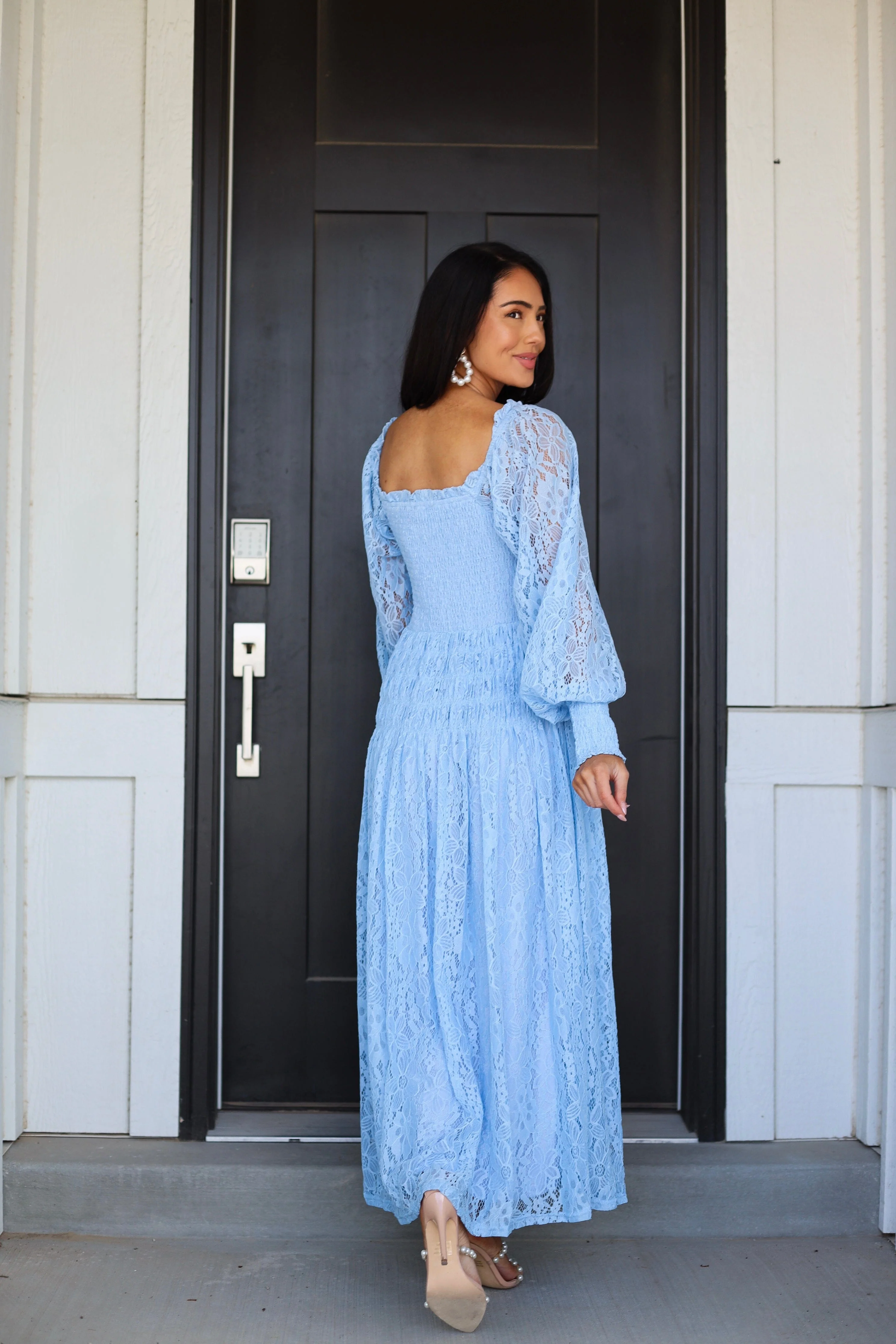 The Connie Periwinkle Lace Dresses - XNAUWBI