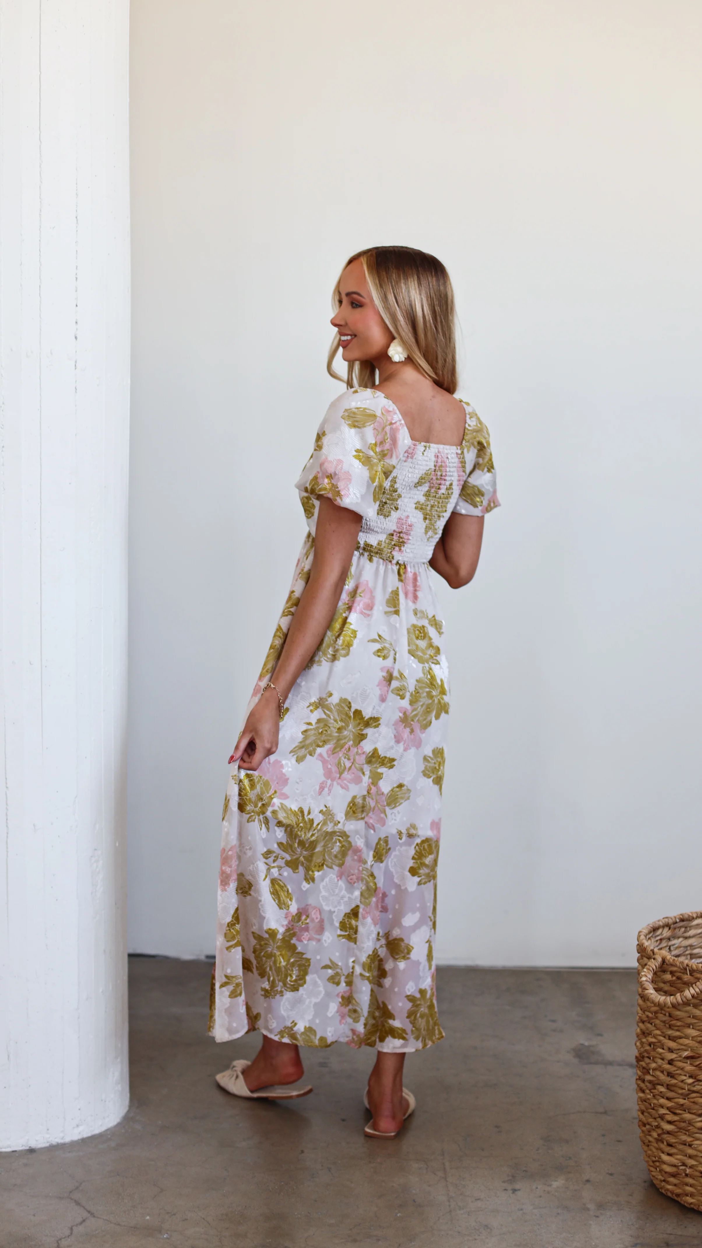 The Winnie Olive Oasis Dresses - XNAUWBI