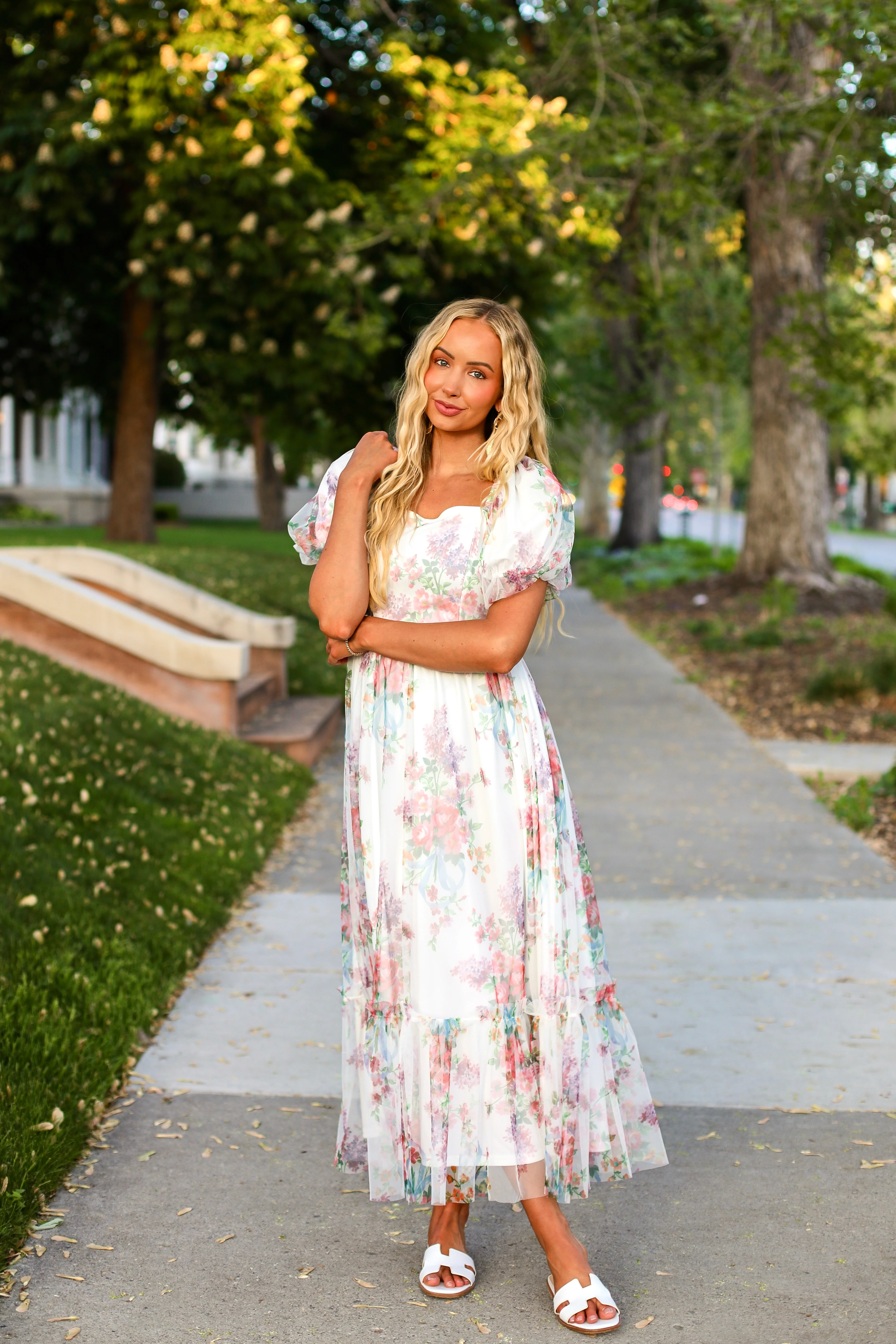 The Ehlanna Ivory/Floral Tulle Overlay Dresses - XNAUWBI