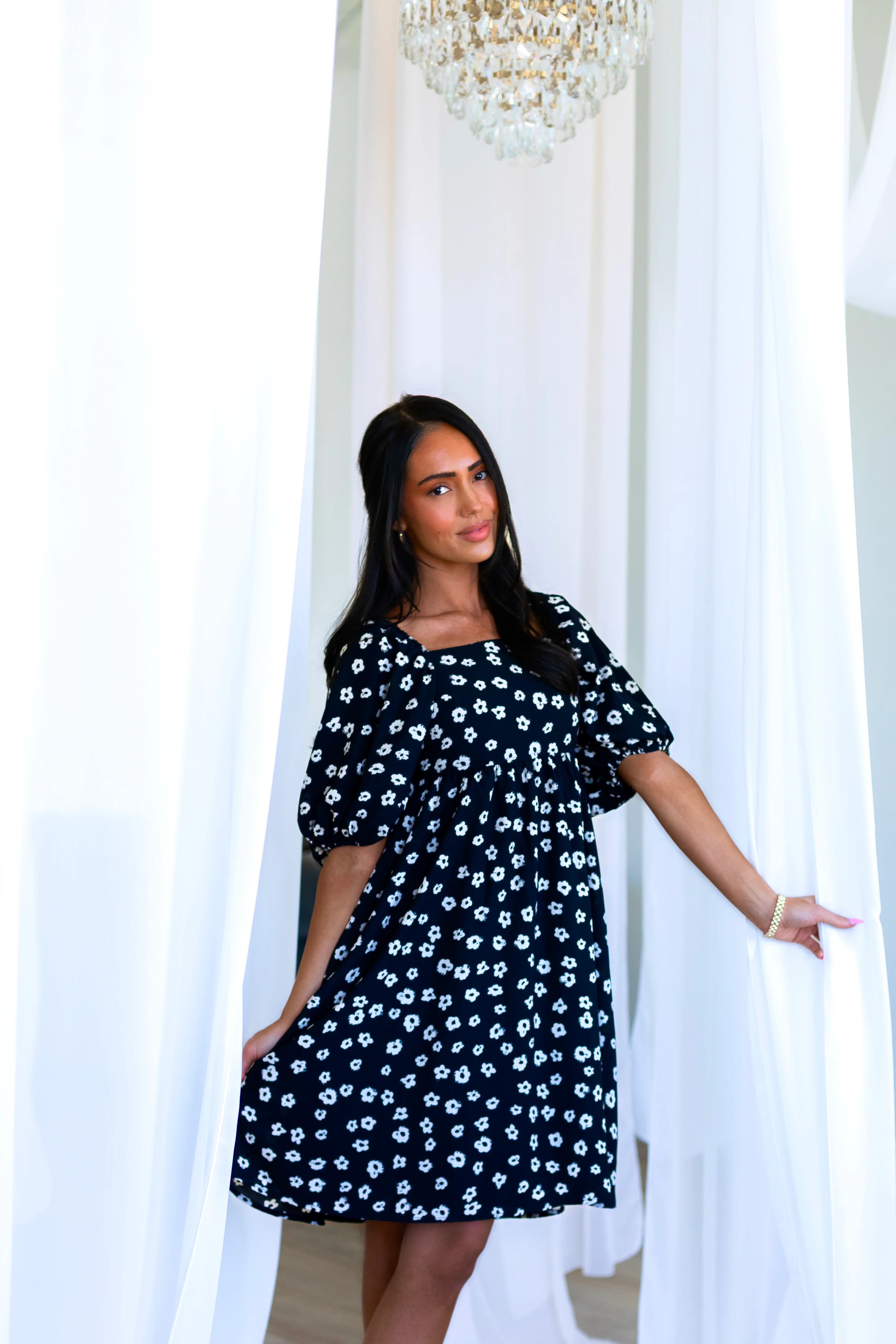 The Tatum Muted Floral Dresses - XNAUWBI