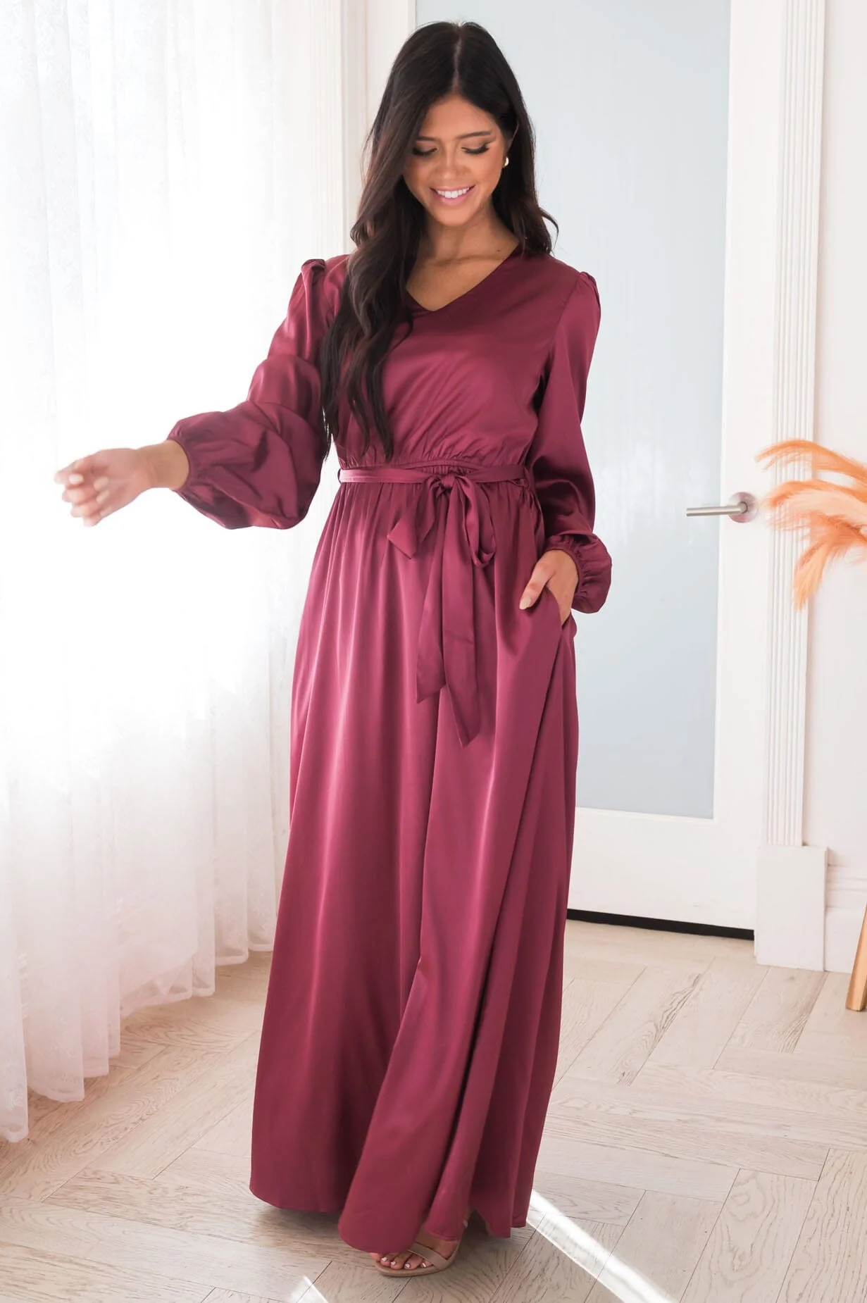 The Moiraine Plum Matte Satin Dresses - XNAUWBI