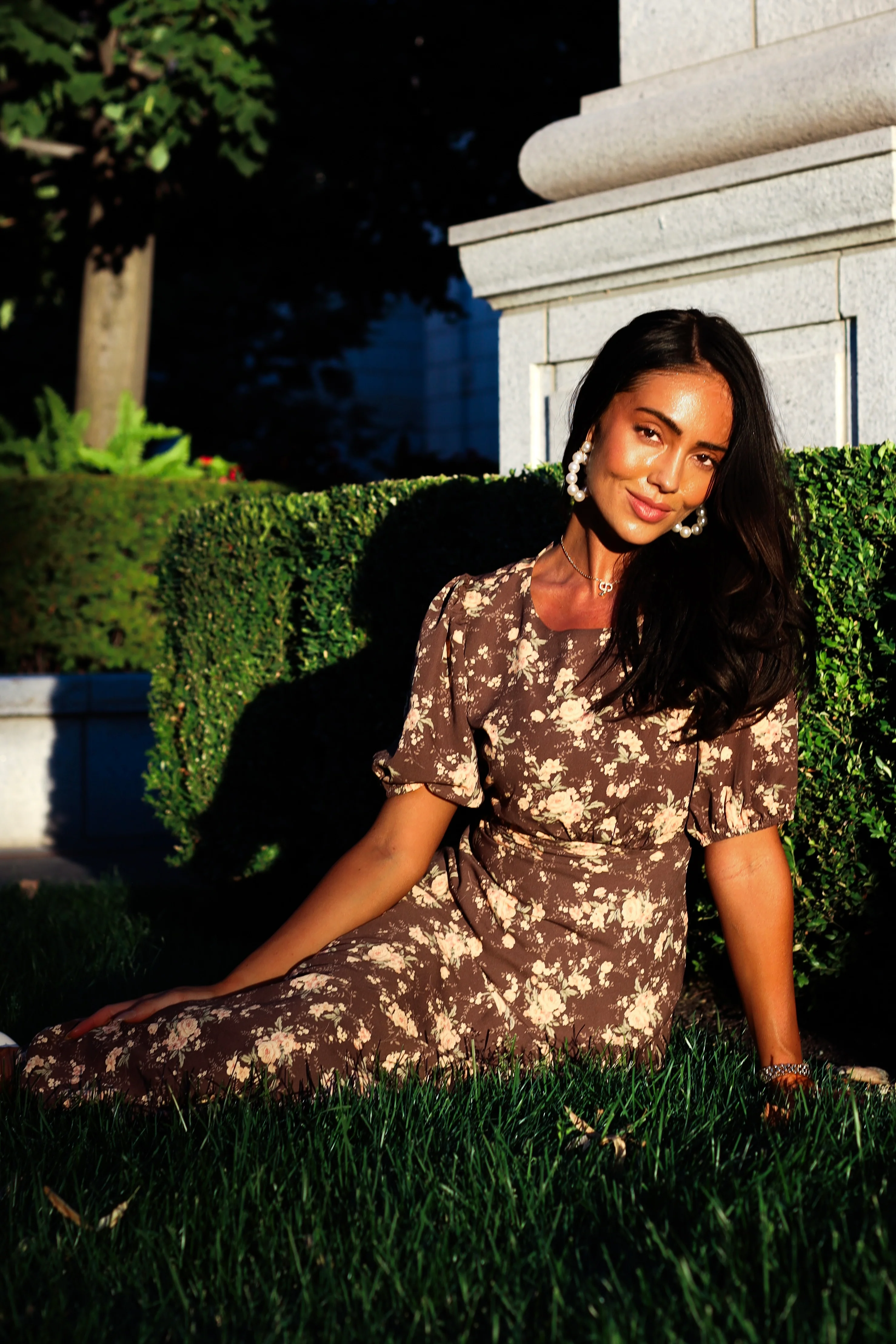 The Andee Mocha with Peach Floral Dresses - XNAUWBI