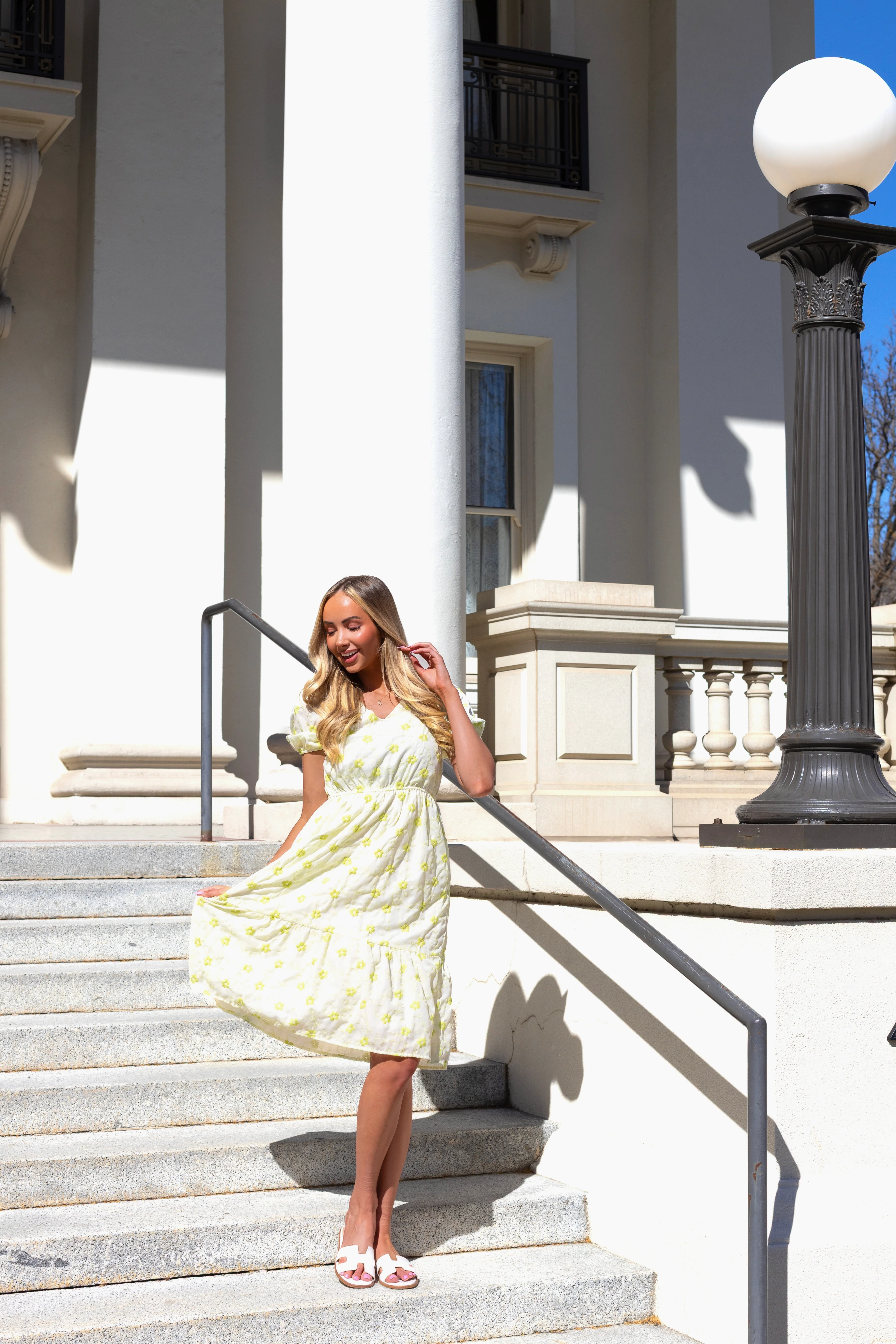 The Coralynn White/Lime Embroidered Floral Dresses - XNAUWBI