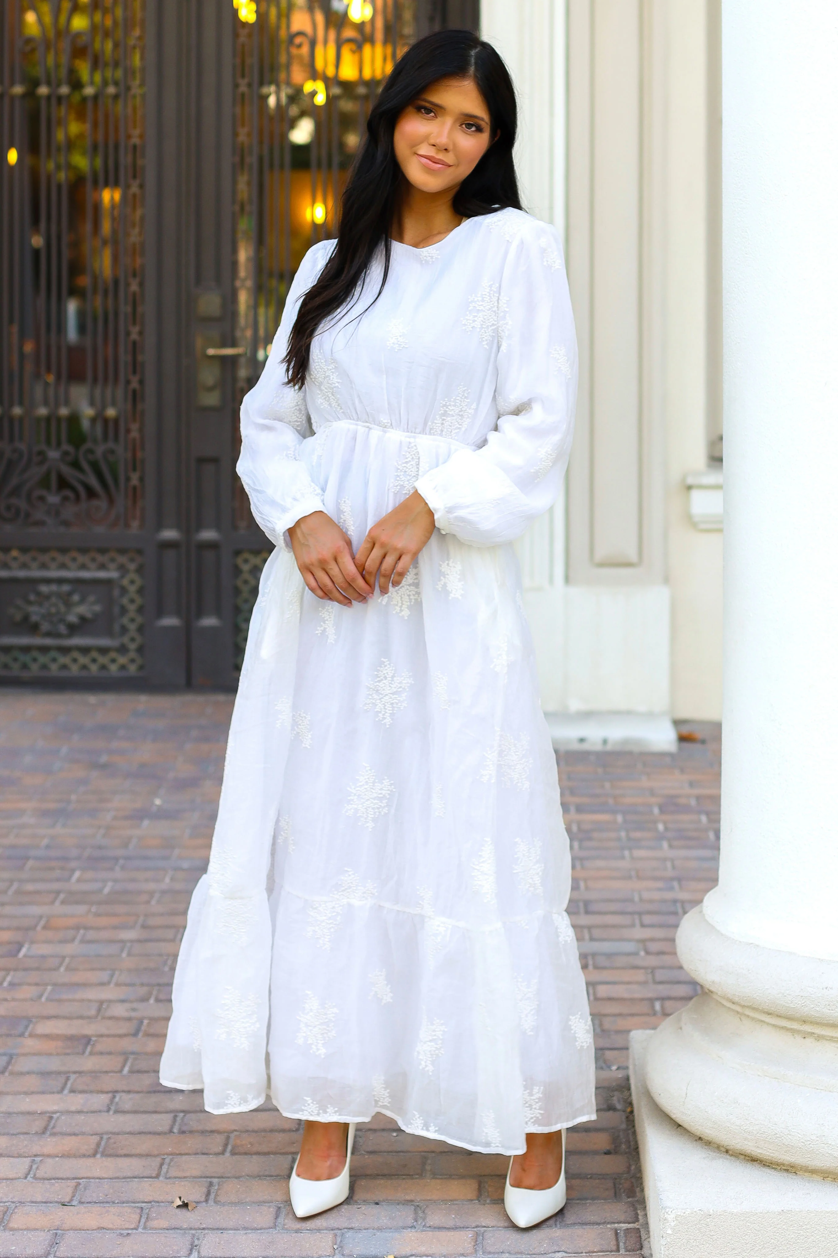 The Adea White Dresses - XNAUWBI