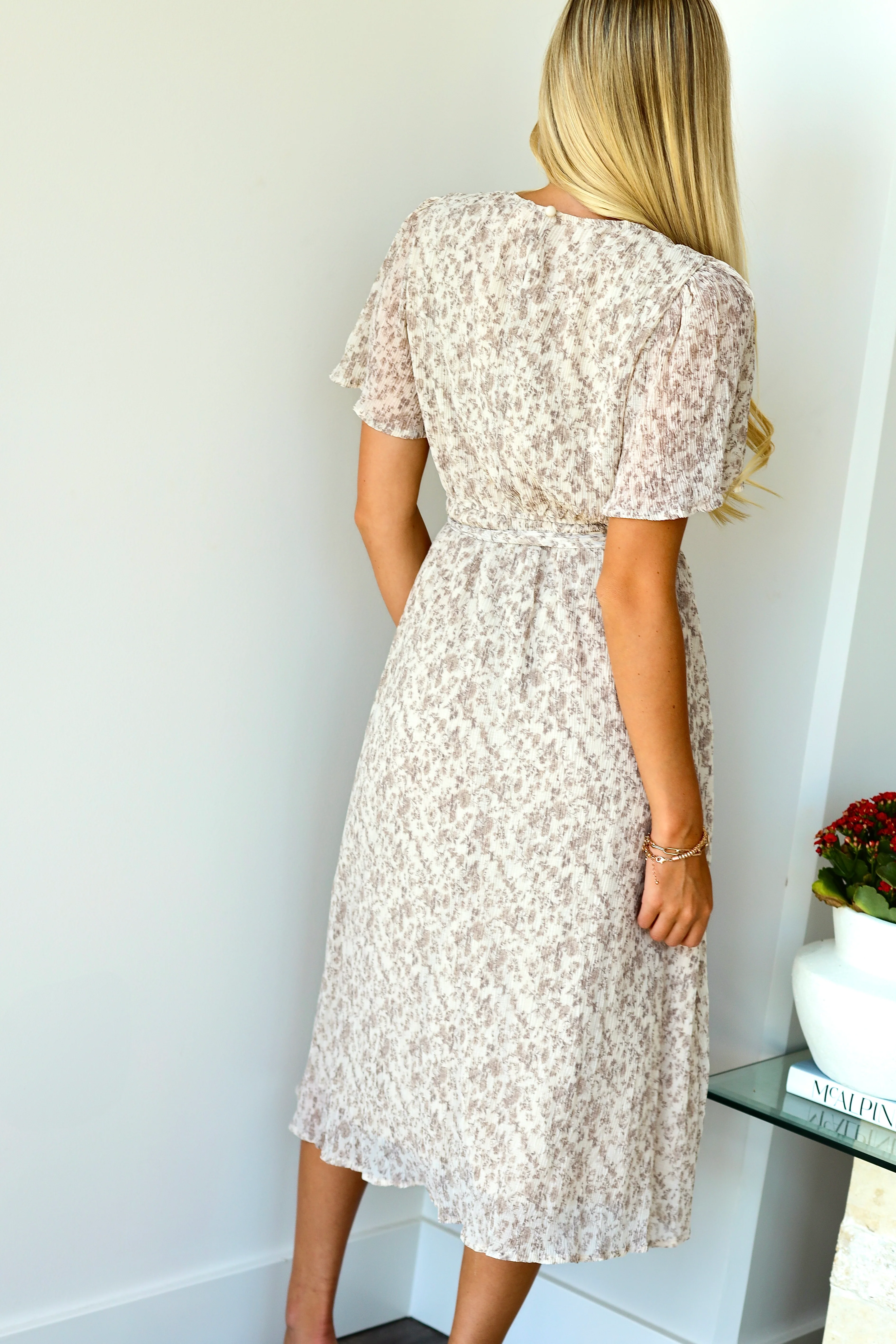 The Dainelle Ivory/Taupe Floral Dresses - XNAUWBI