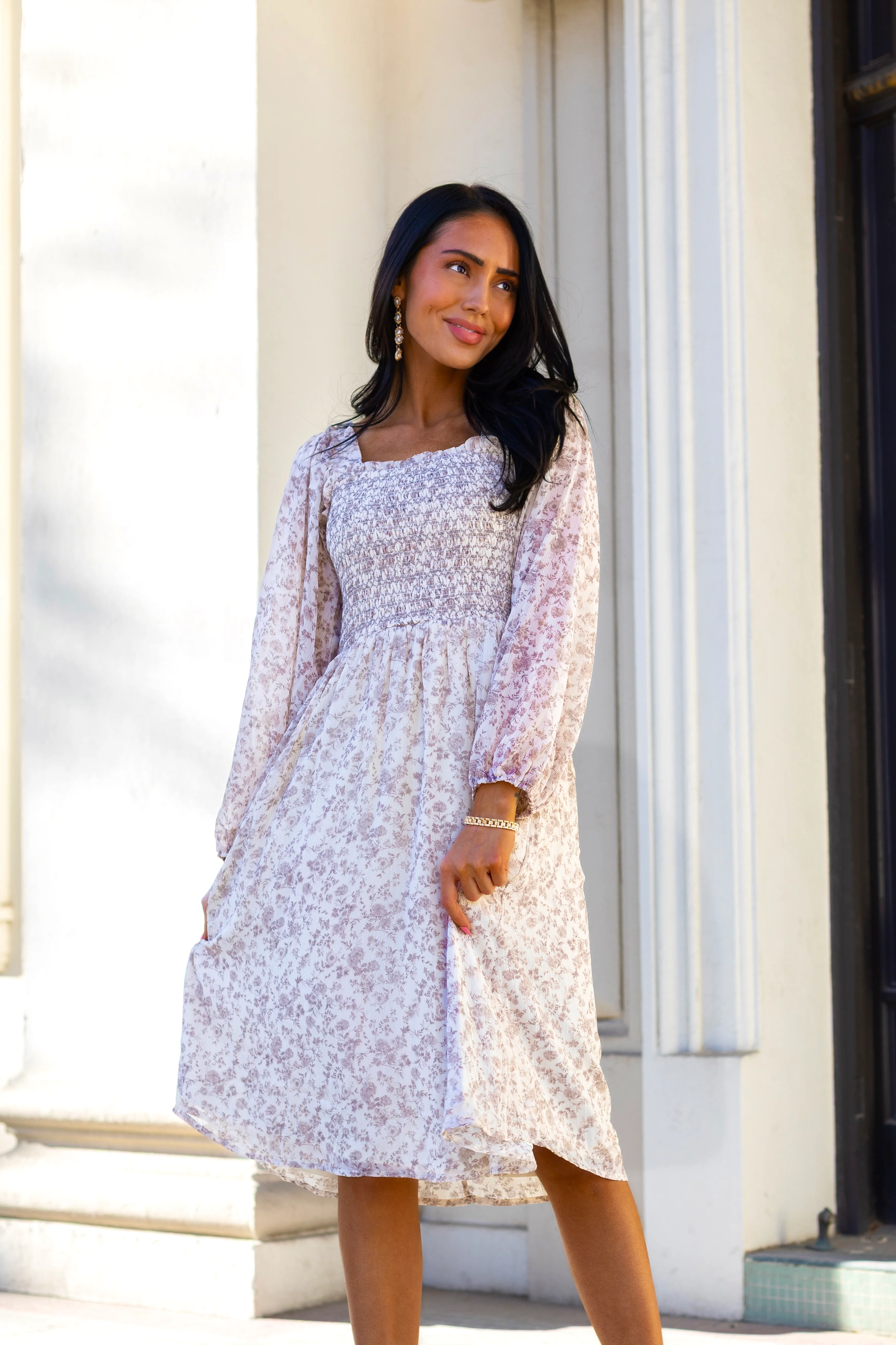 The Audrey Cream/Taupe Floral Dresses - XNAUWBI