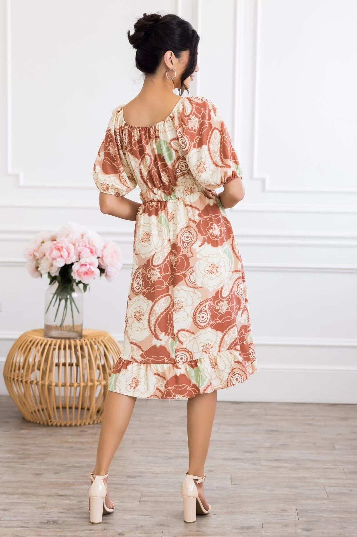 The Sunnee Cream Floral Dresses - XNAUWBI