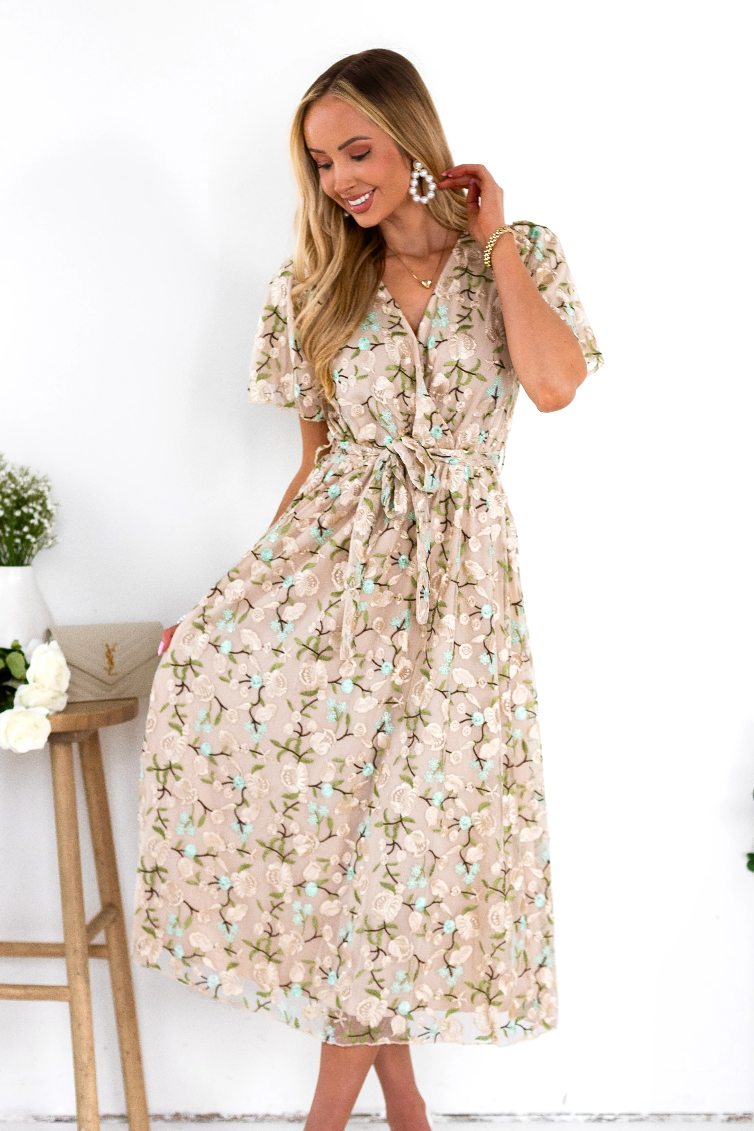 The Qwincey Light Taupe/Mint Dresses - XNAUWBI