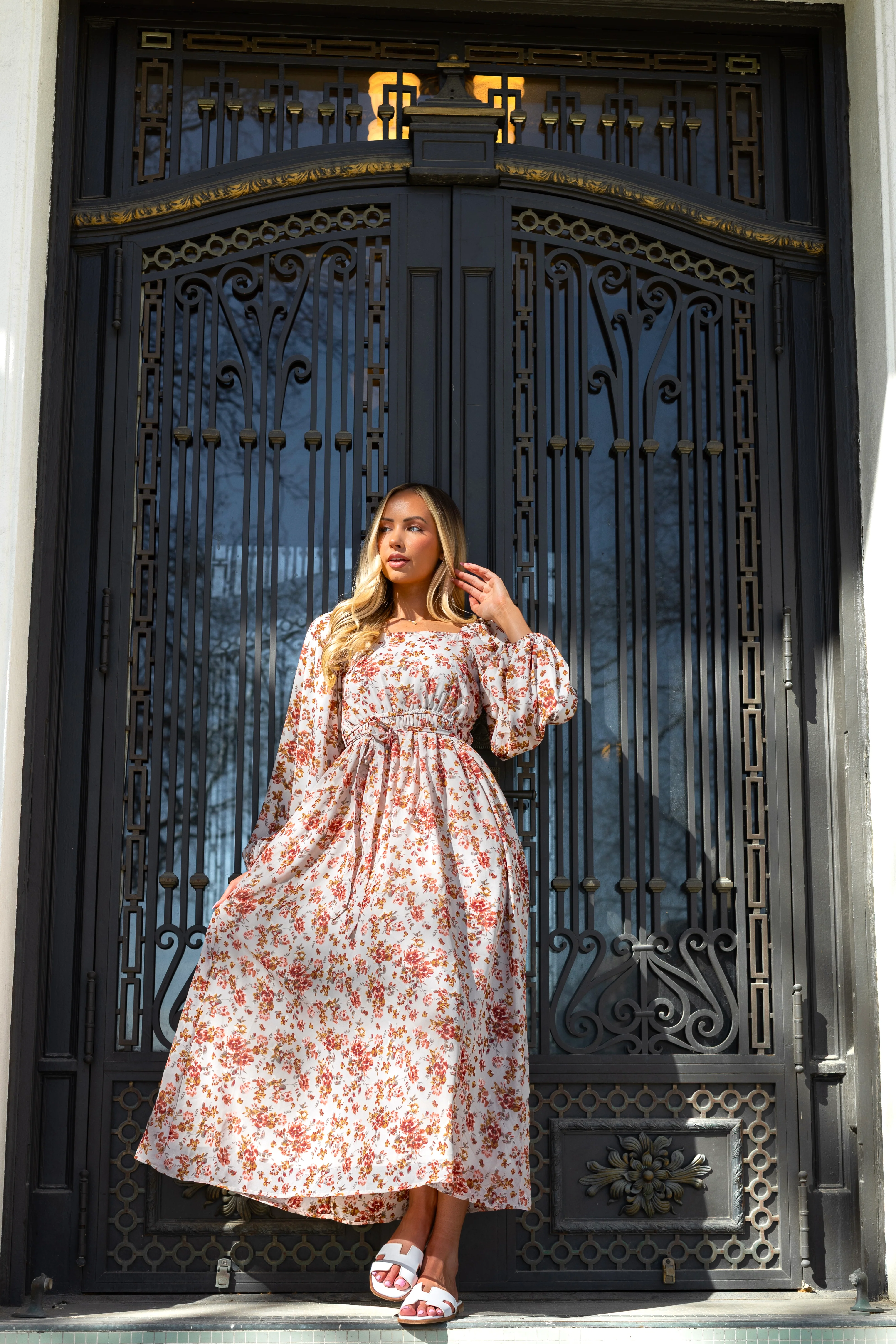 The Freya Taupe Rust Floral Dresses - XNAUWBI