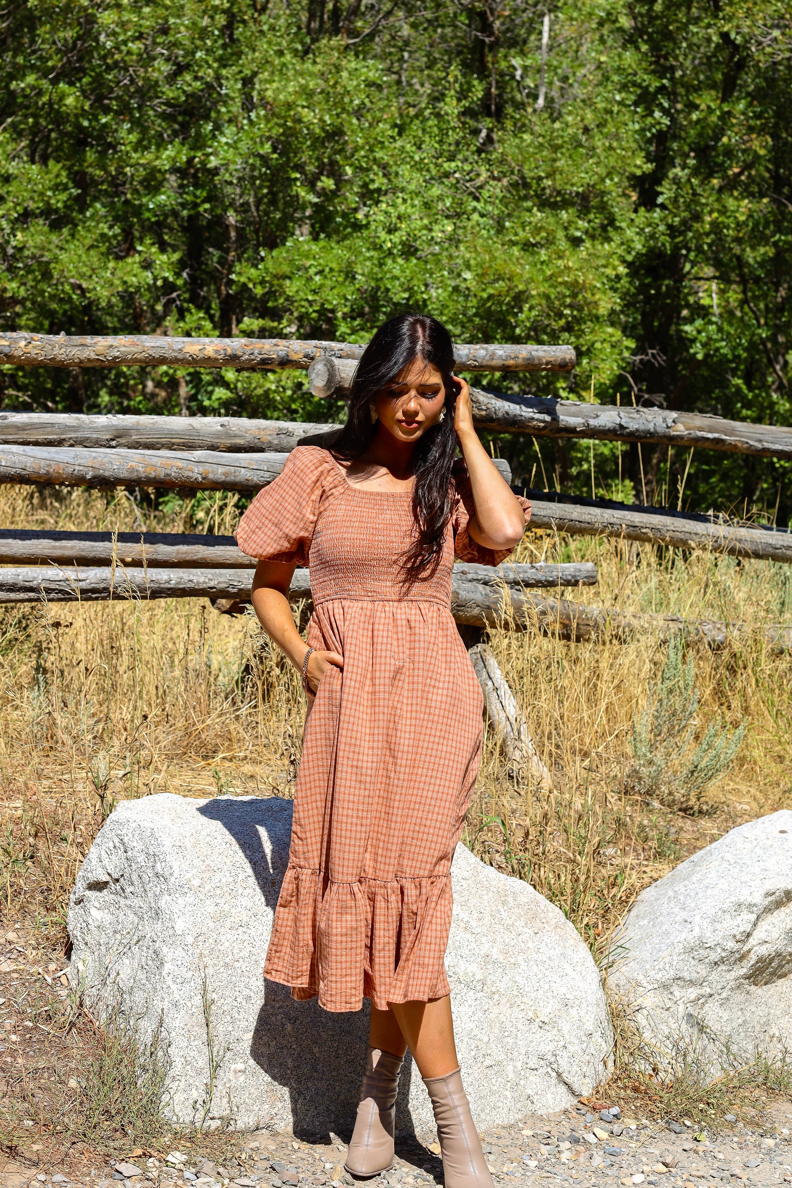 The Azra Light/Dark Clay Gingham Dresses - XNAUWBI