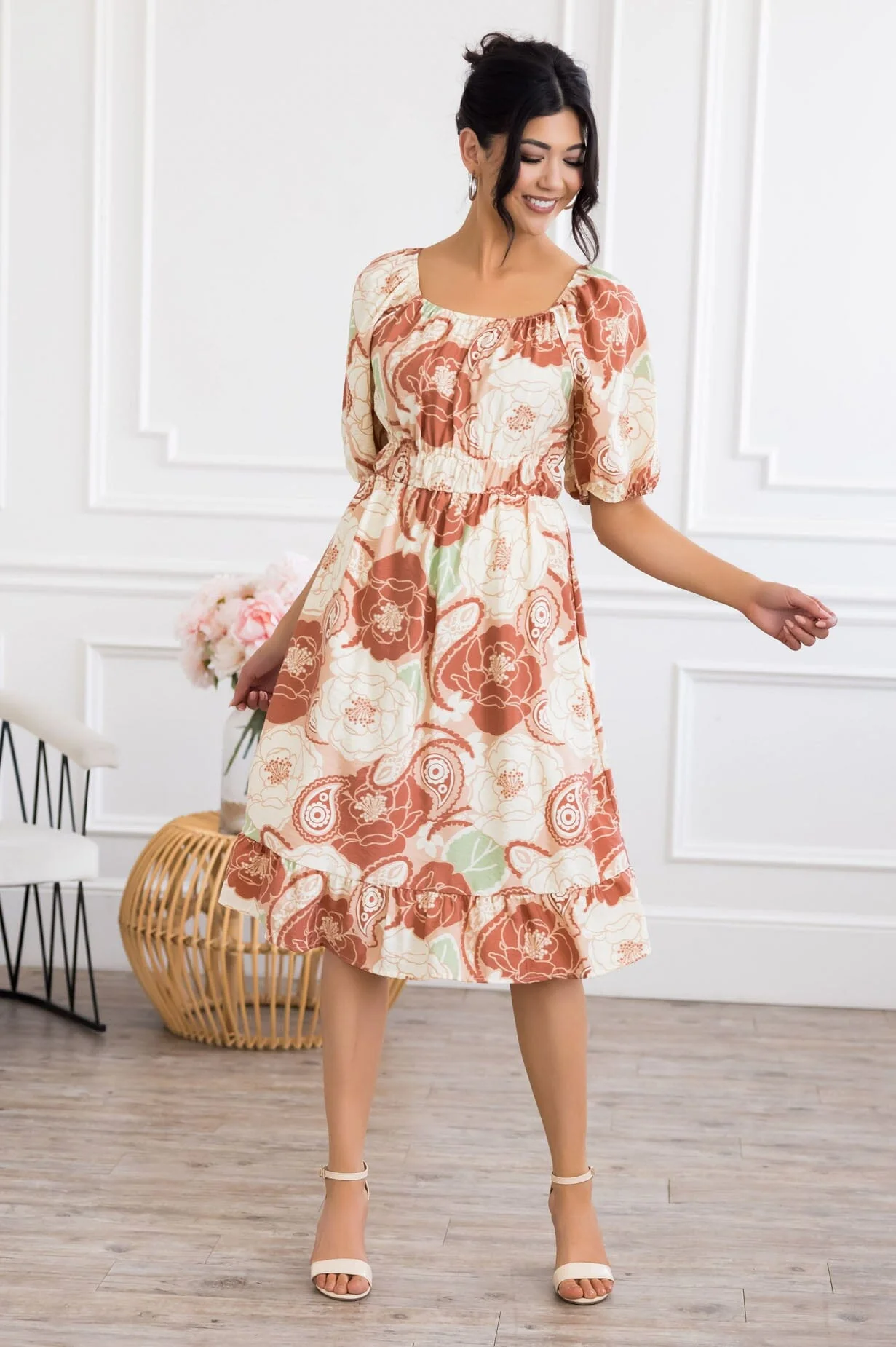 The Sunnee Cream Floral Dresses - XNAUWBI