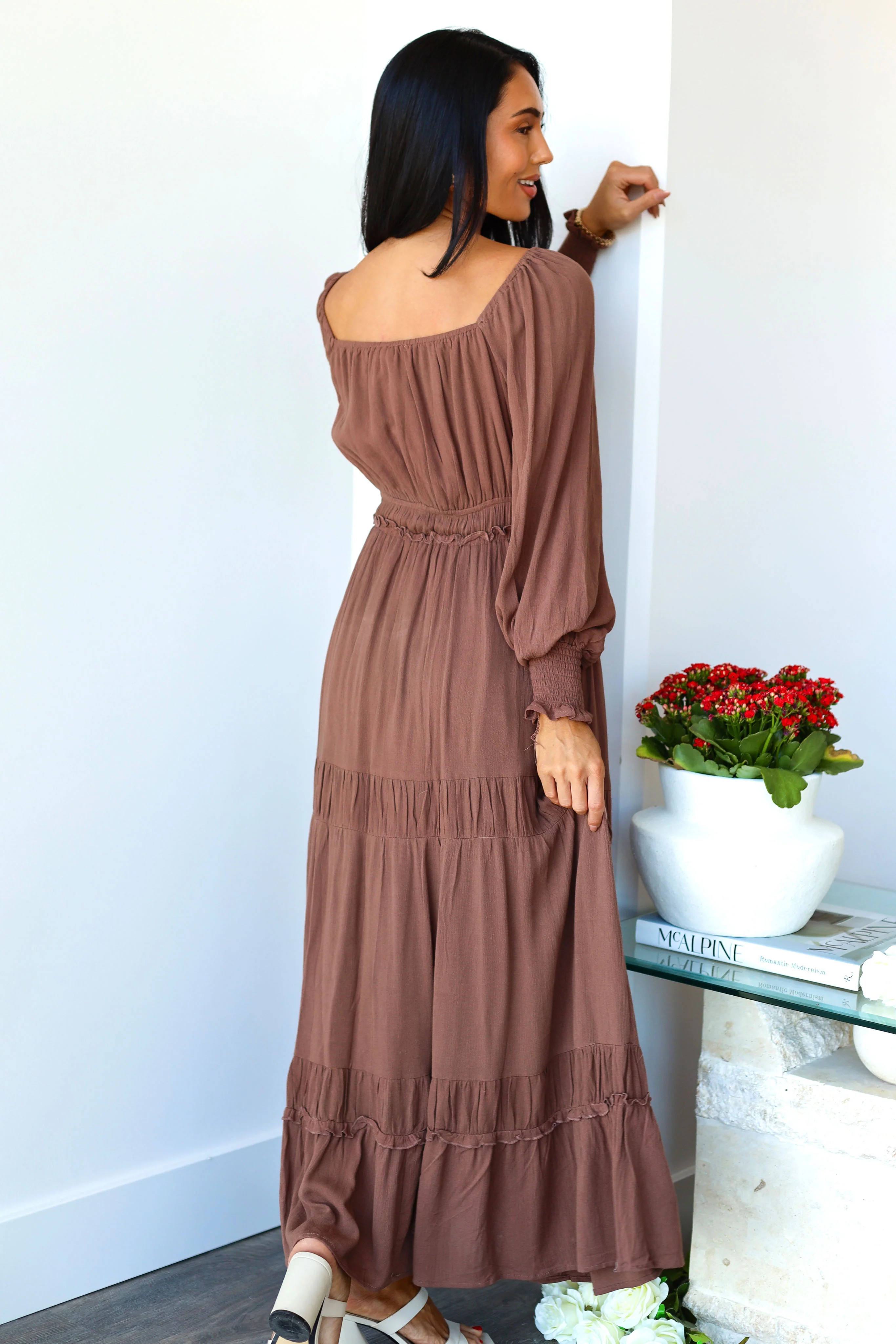 The Amalie Mocha Mousse Dresses - XNAUWBI