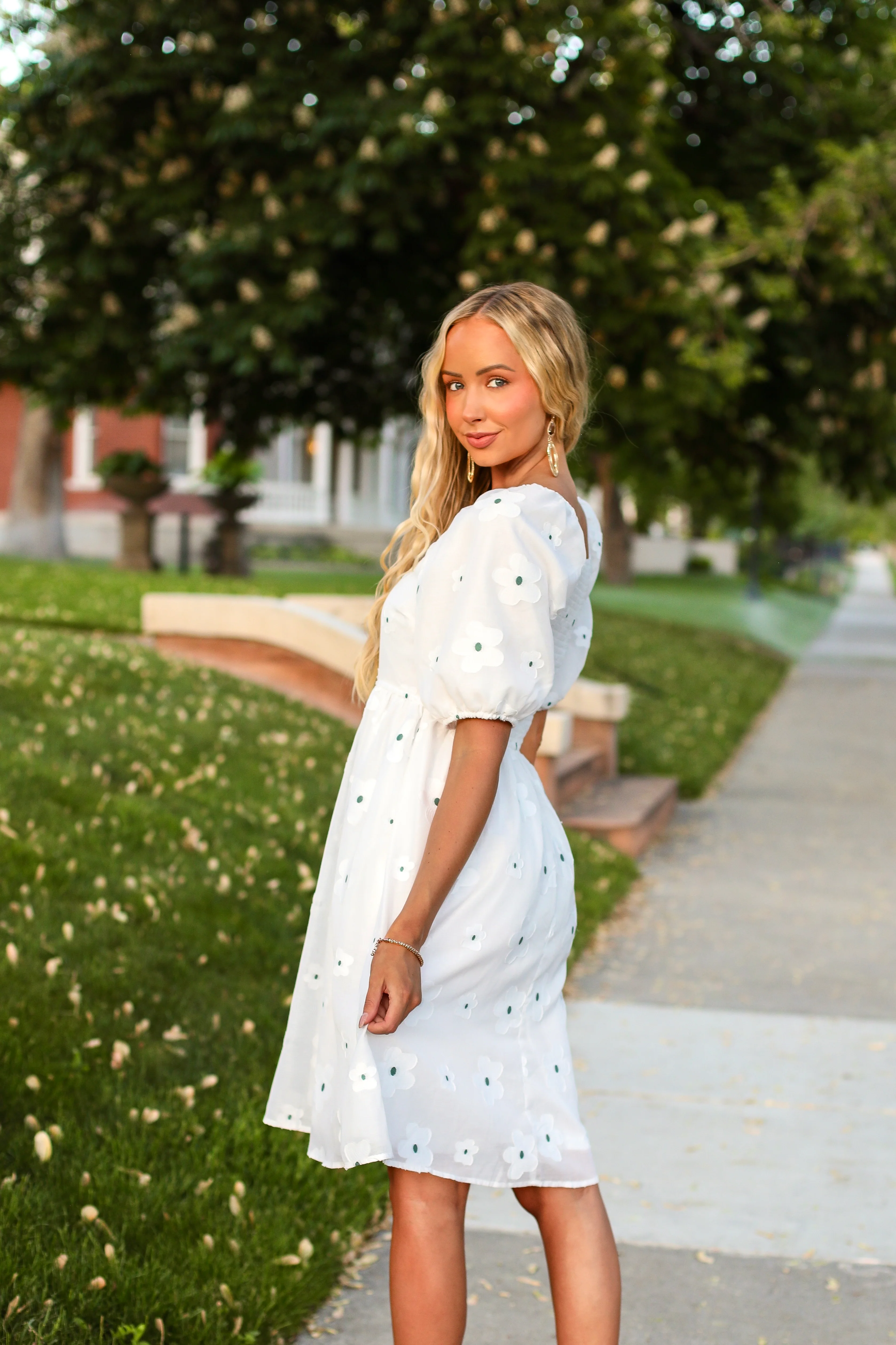 The Jaceline Ivory Floral Dresses - XNAUWBI