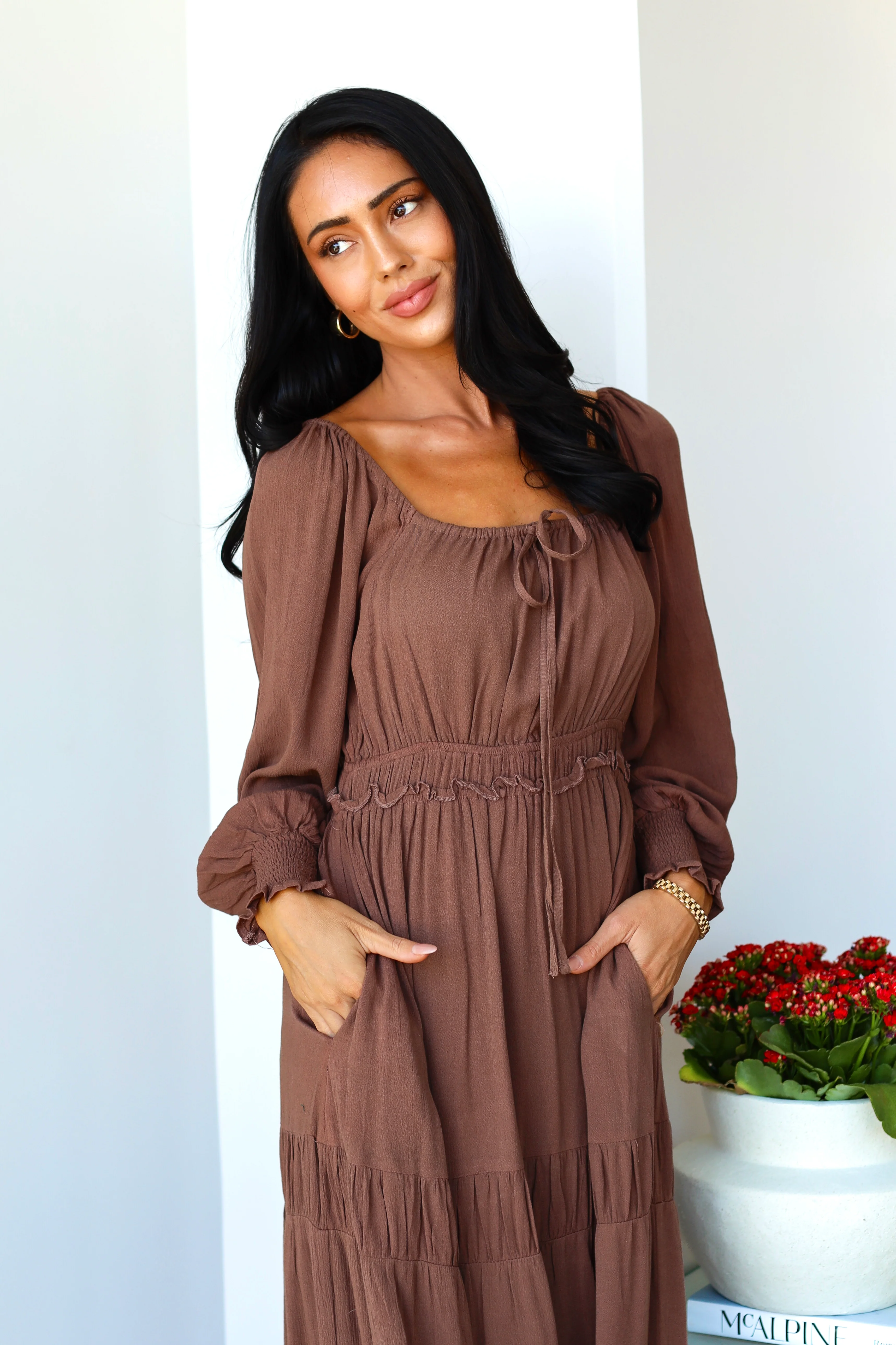 The Amalie Mocha Mousse Dresses - XNAUWBI