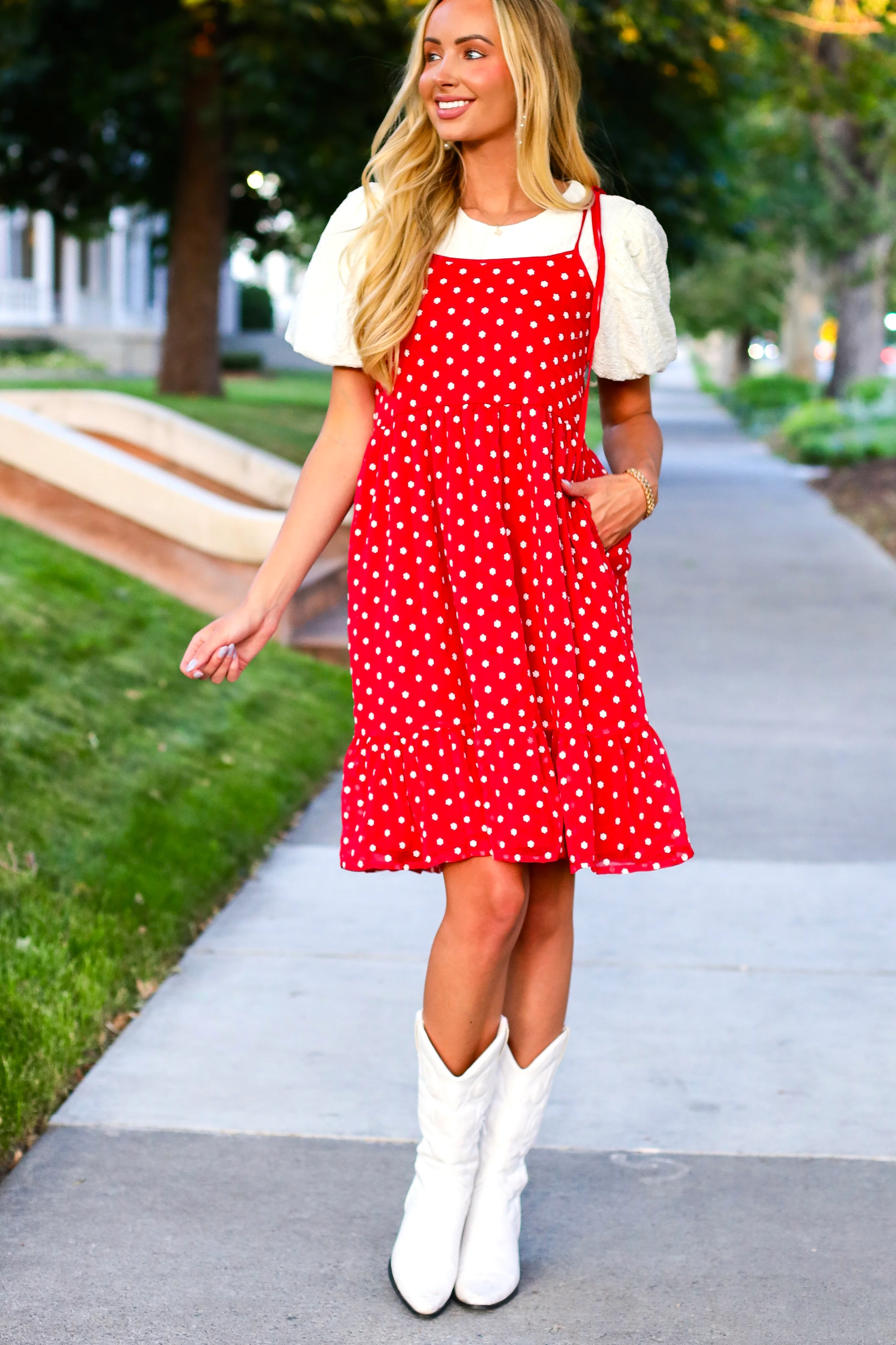 The Leon Red Daisy Polka Dot Dresses - XNAUWBI
