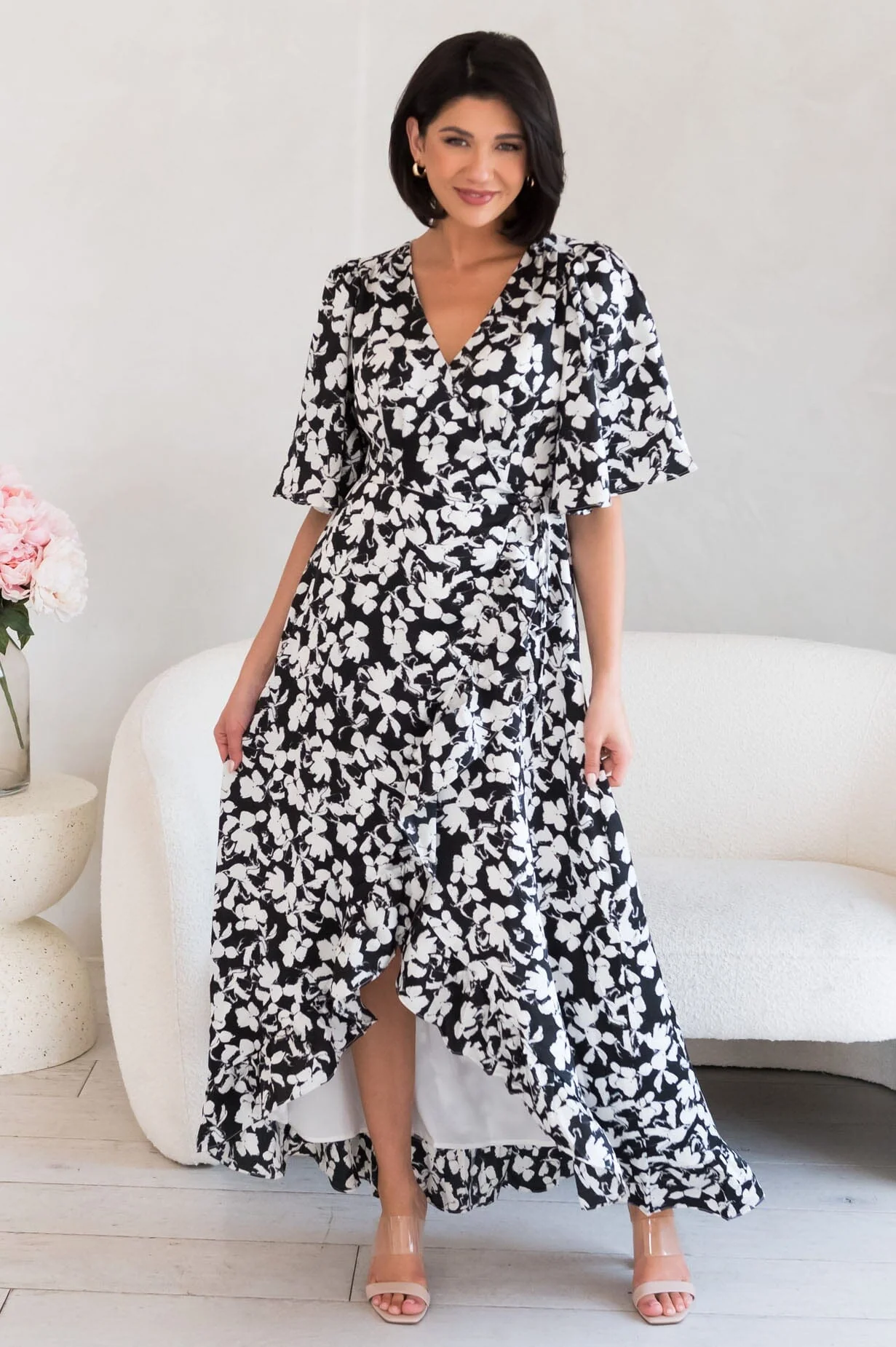 The Vallie Black/White Floral Dresses - XNAUWBI
