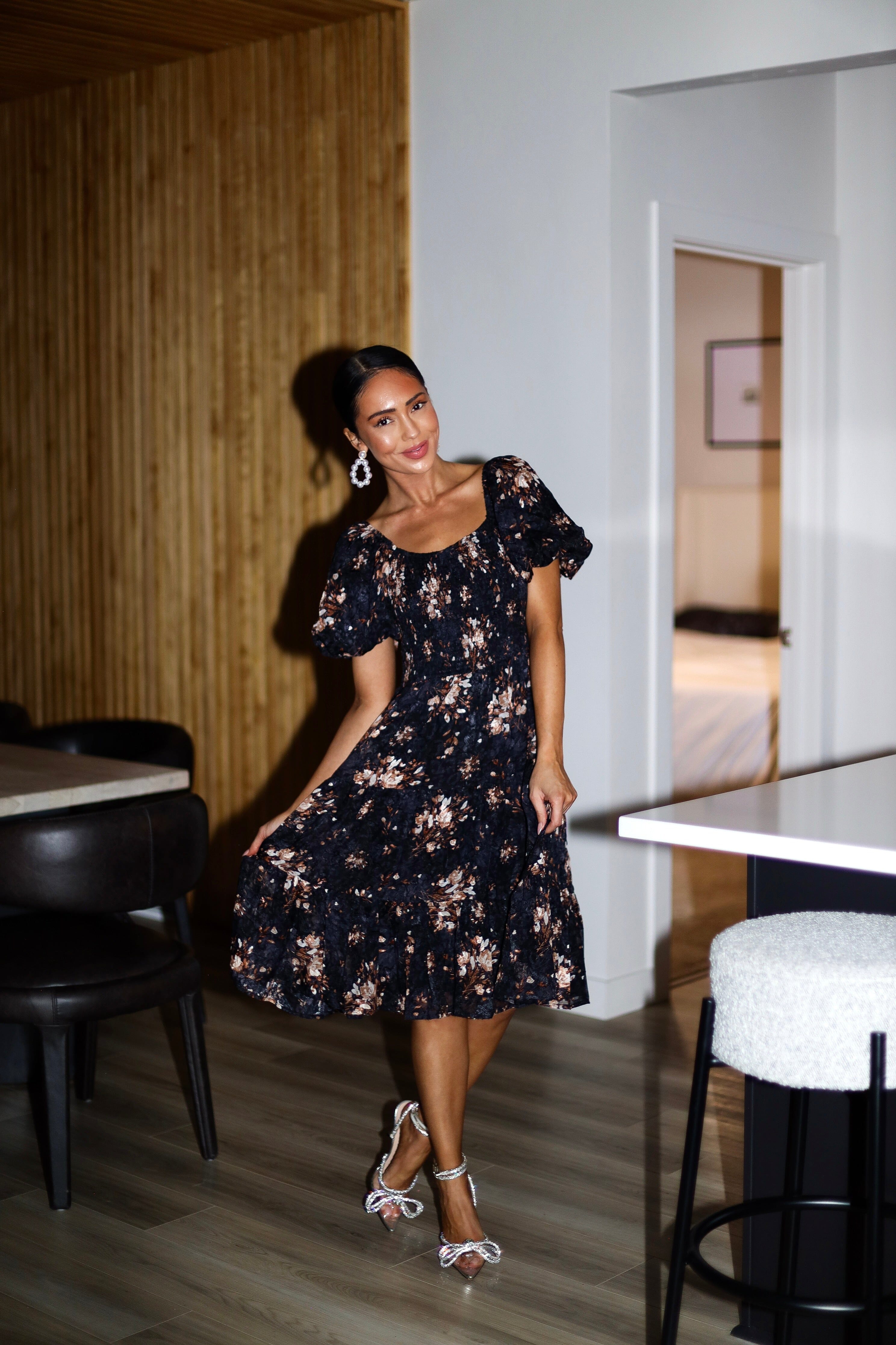 The Pennie Black/Chocolate Floral Dresses - XNAUWBI