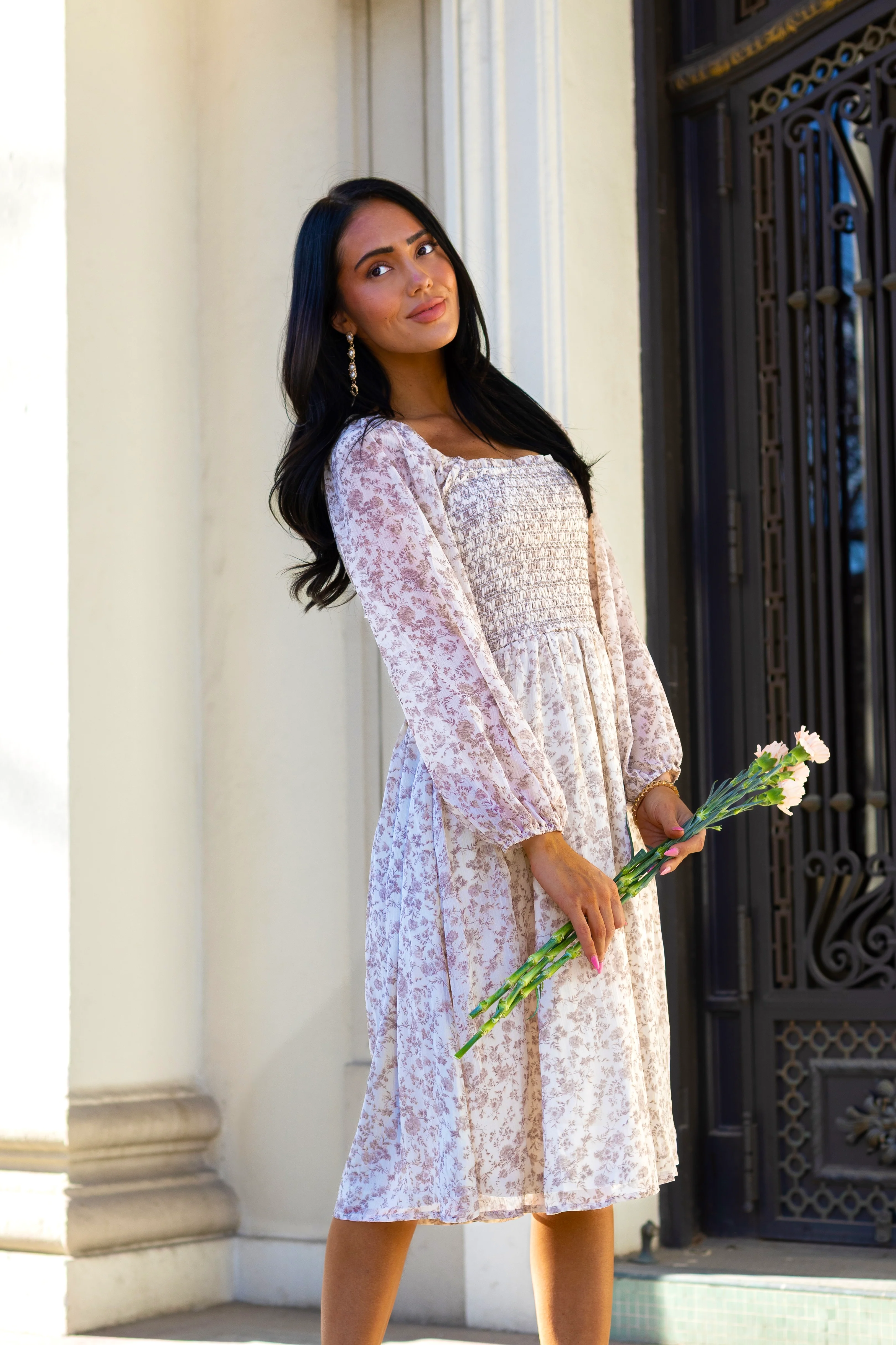 The Audrey Cream/Taupe Floral Dresses - XNAUWBI