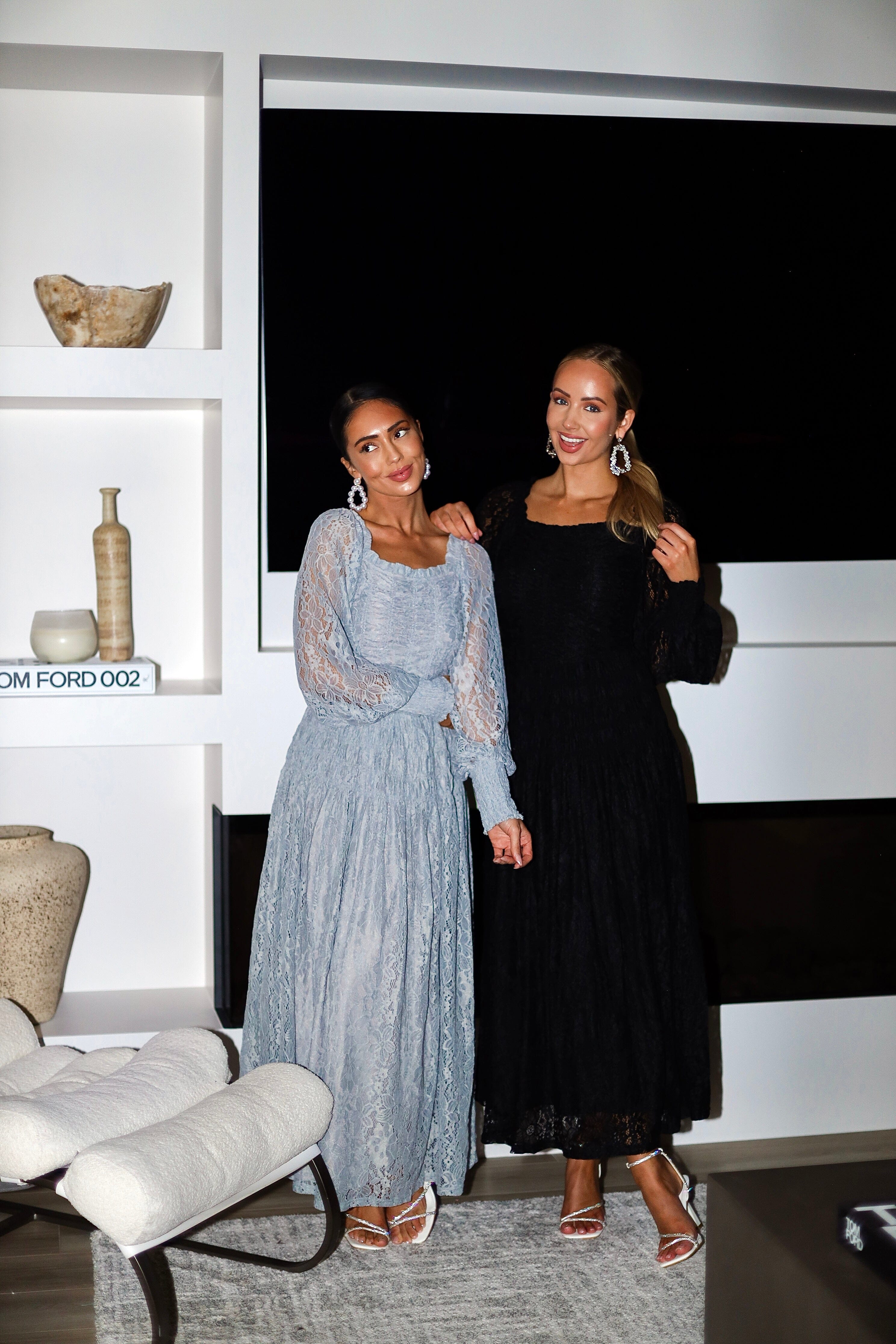 The Connie Grey Lace Dresses - XNAUWBI