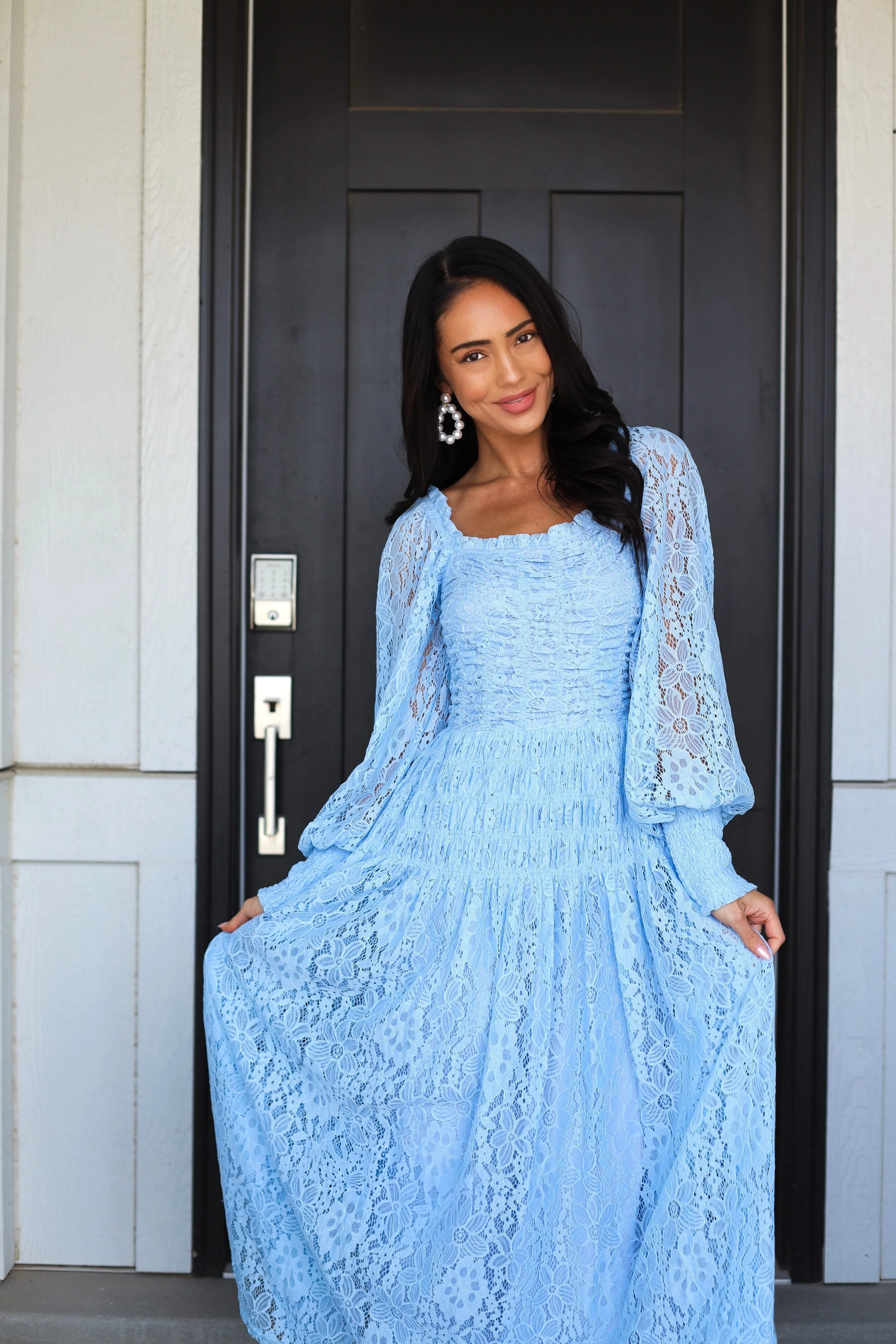 The Connie Periwinkle Lace Dresses - XNAUWBI