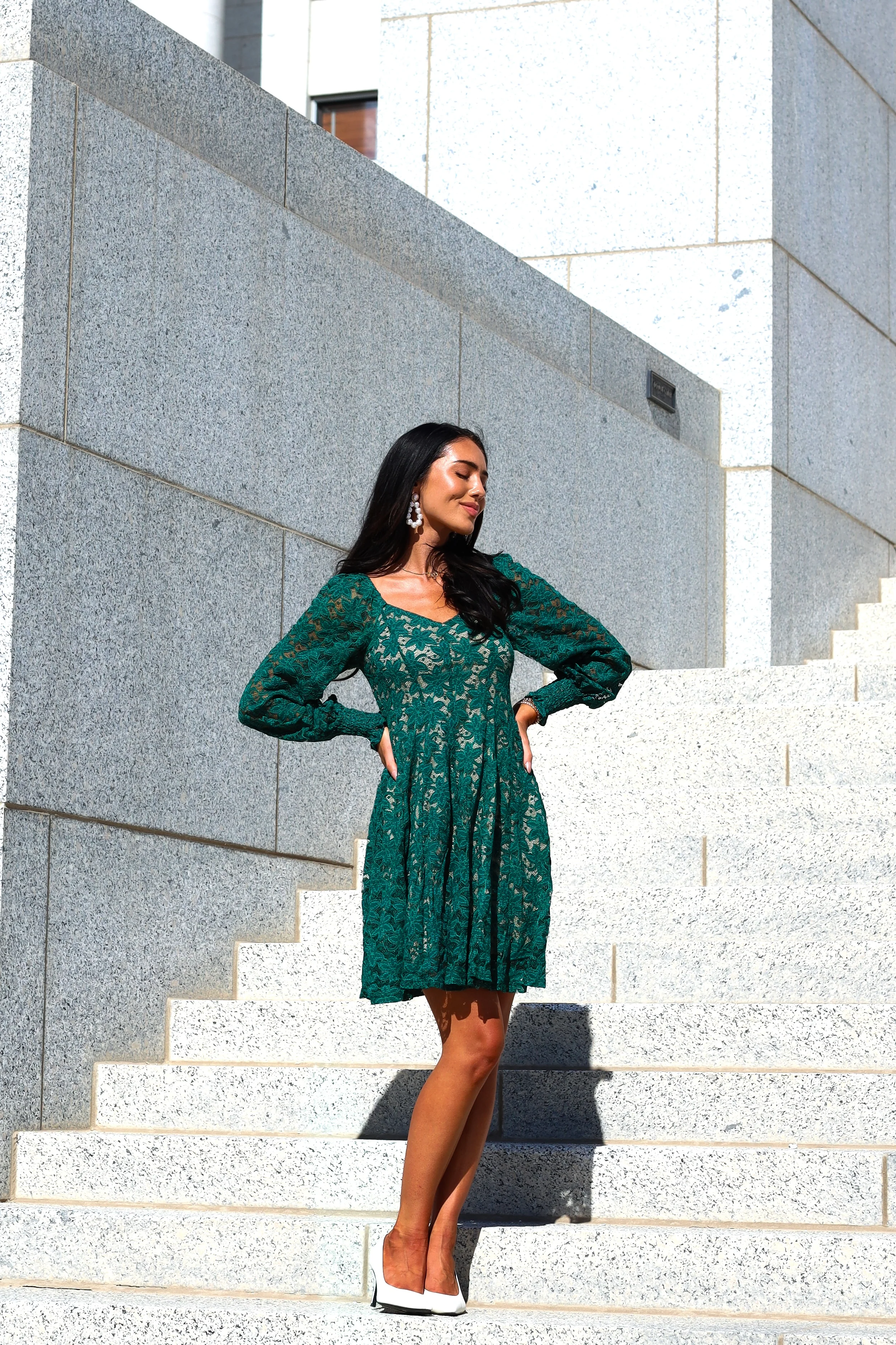 The Amery Emerald Lace Dresses - XNAUWBI