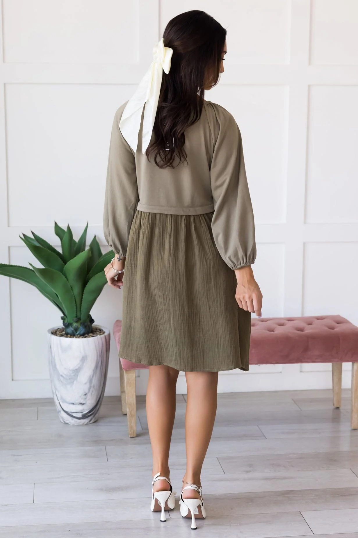 The Dawn Dusty Olive Dresses - XNAUWBI