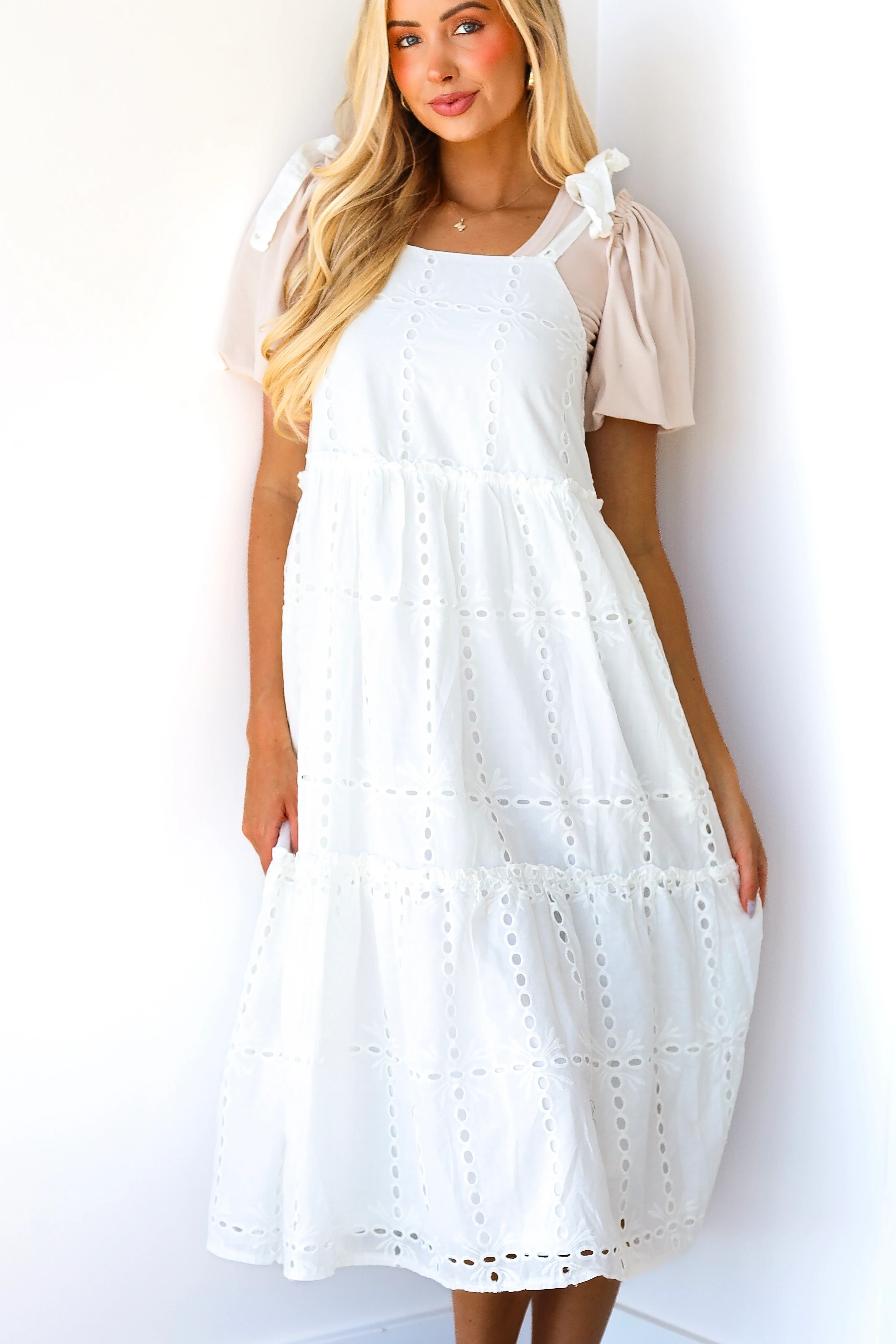 The Nara White Eyelet Dresses - XNAUWBI
